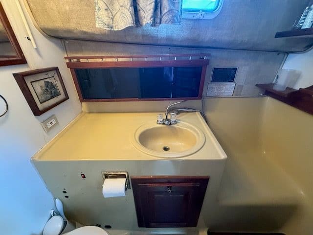 1978 Mainship 34 - 28