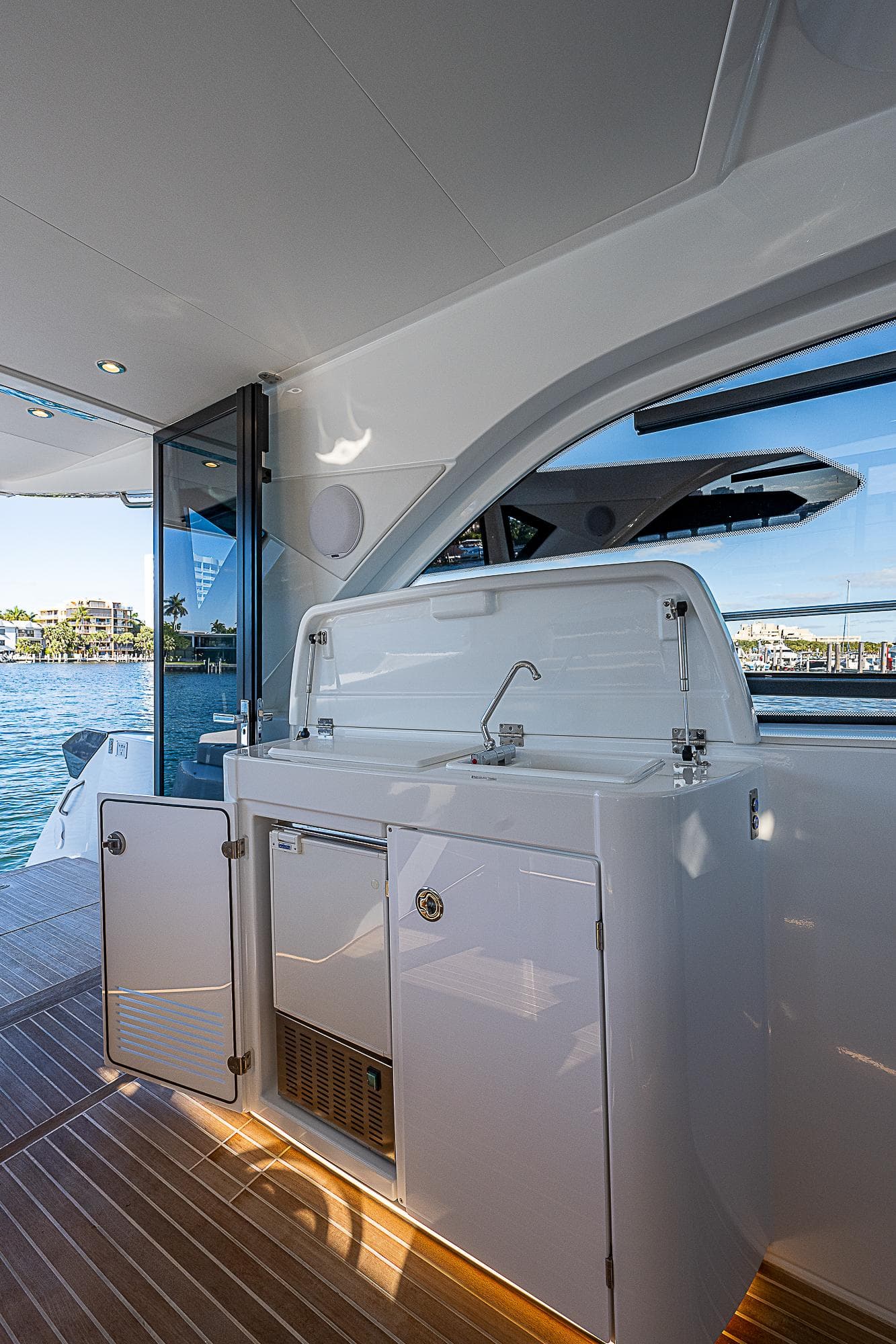 2022 Beneteau Gran Turismo 45 yacht interior with sink and storage.