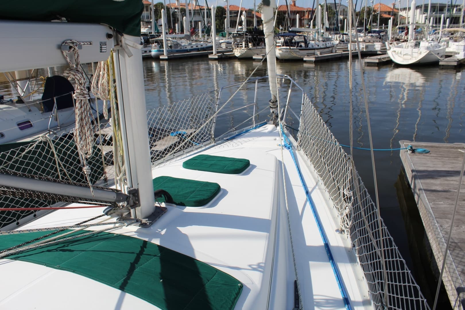 2007 Beneteau 323 - Image 6