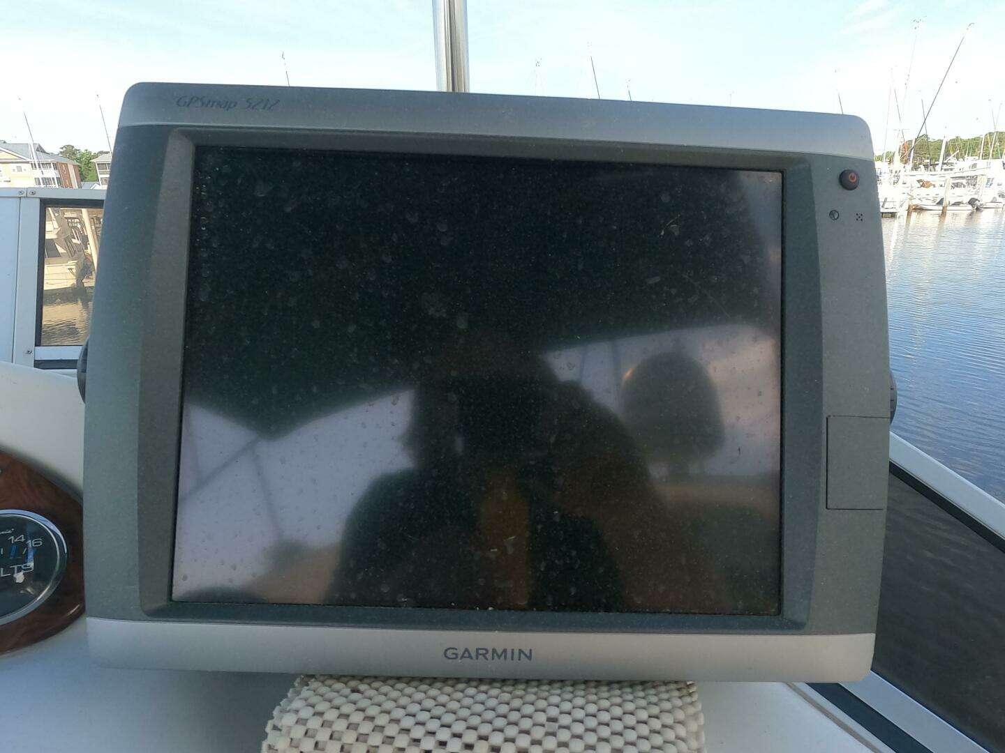2003 Meridian 34 Convertible - Image 16
