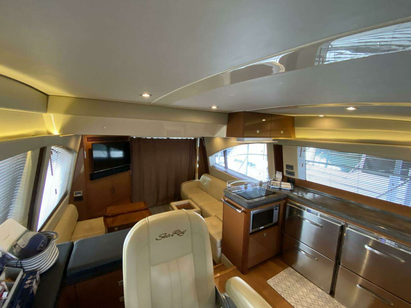 2016 Sea Ray 510 FLY - Image 16