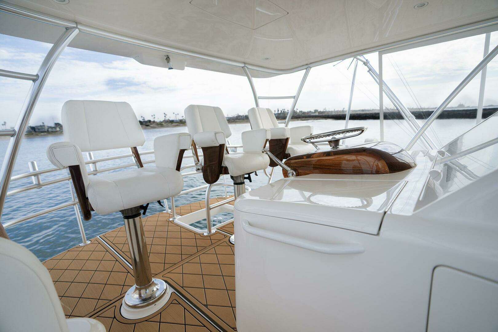 2014 Viking Viking 66 Convertible - Image 28