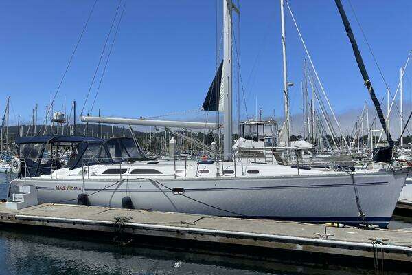 2005 Catalina 470