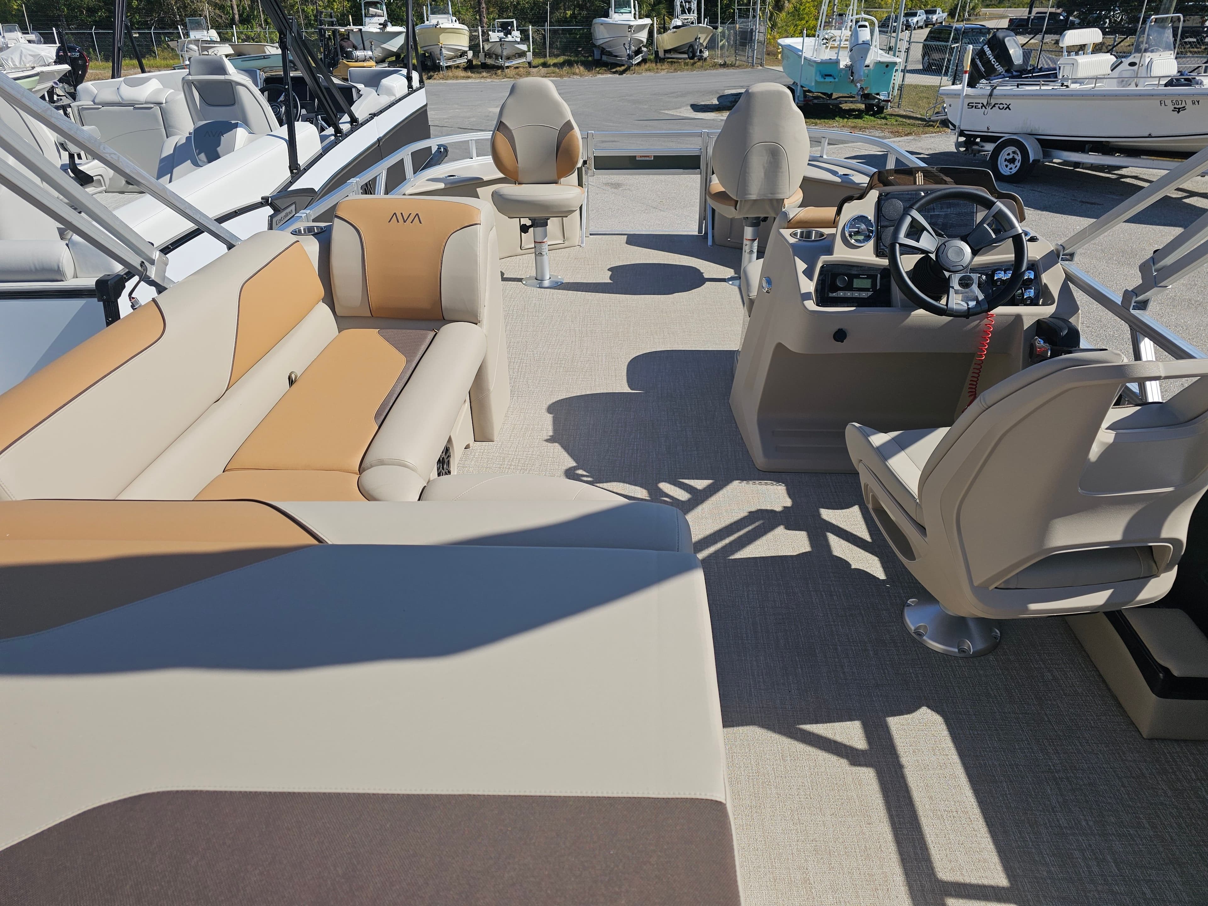 2026 Avalon VENTURE 85 REAR FISH TRITOON - 5