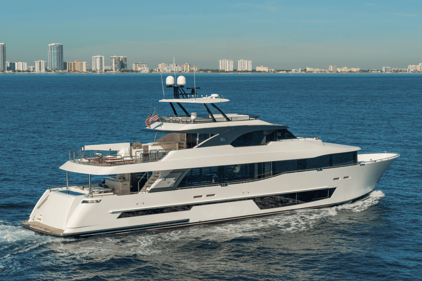 2027 Ocean Alexander 37L - Image 5