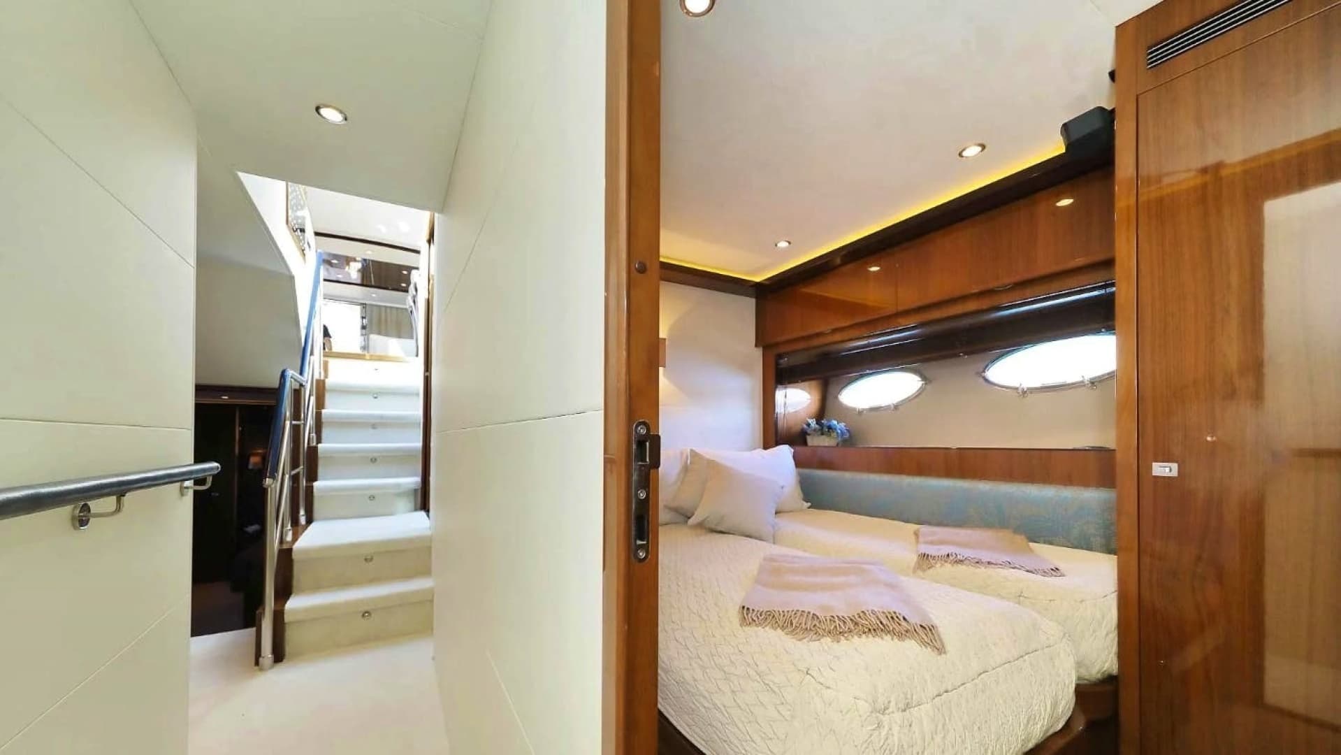 2011 Princess Yachts Princess V85 - Image 13