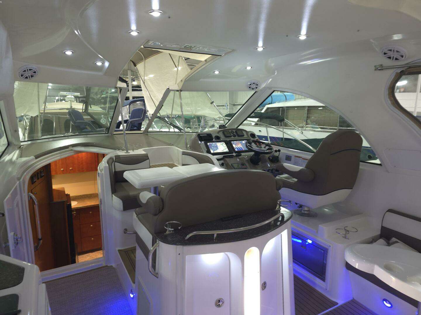 2008 Cruisers Yachts — - Image 31