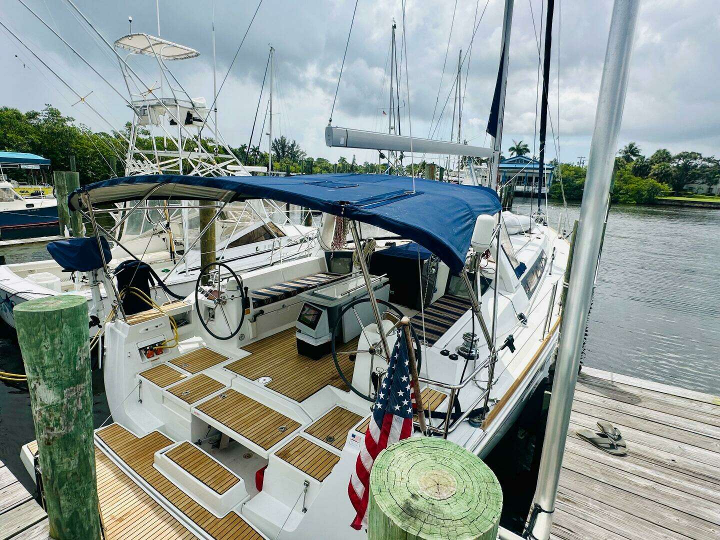 2015 Beneteau Oceanis 45 - Image 22