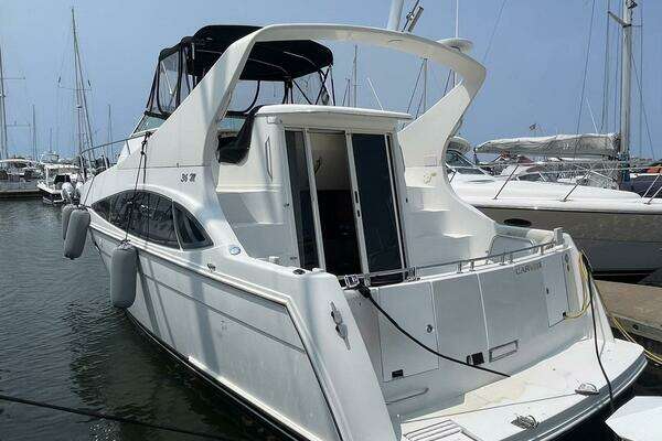2006 Carver 36 Mariner - Image 1