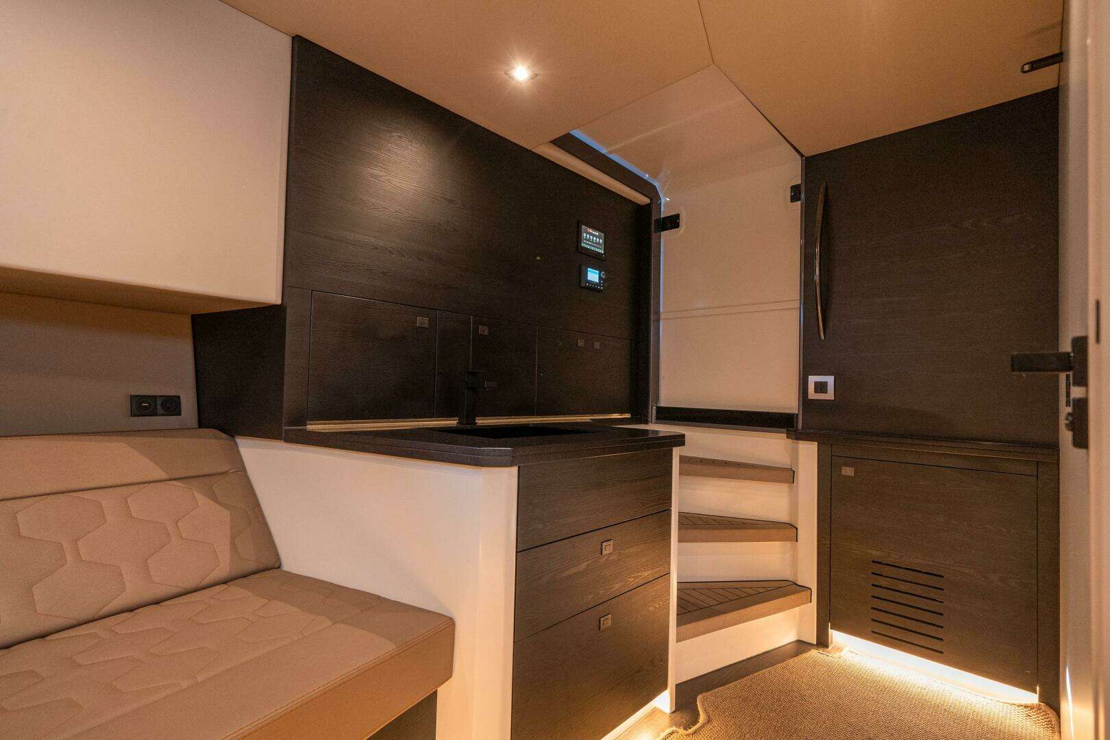 2022 Vanquish Yachts VQ45 - Image 29