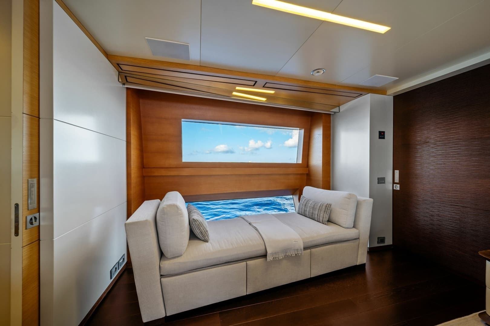 2012 Benetti Classic Supreme 132 - Image 37
