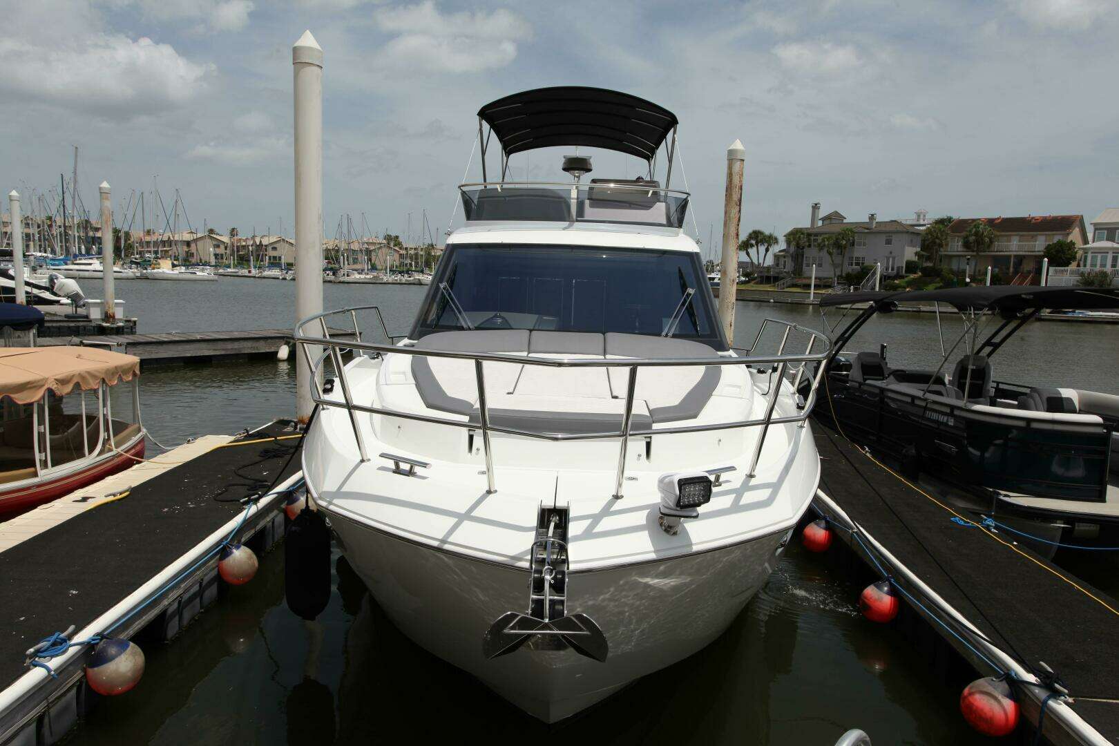 2025 Galeon — - Image 12
