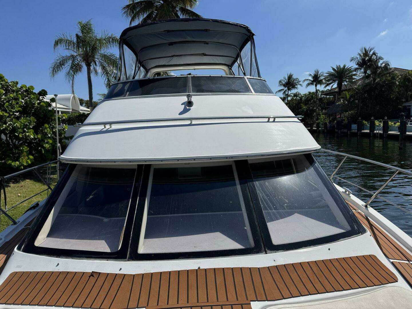 2001 Carver 40 Flybridge - Image 3