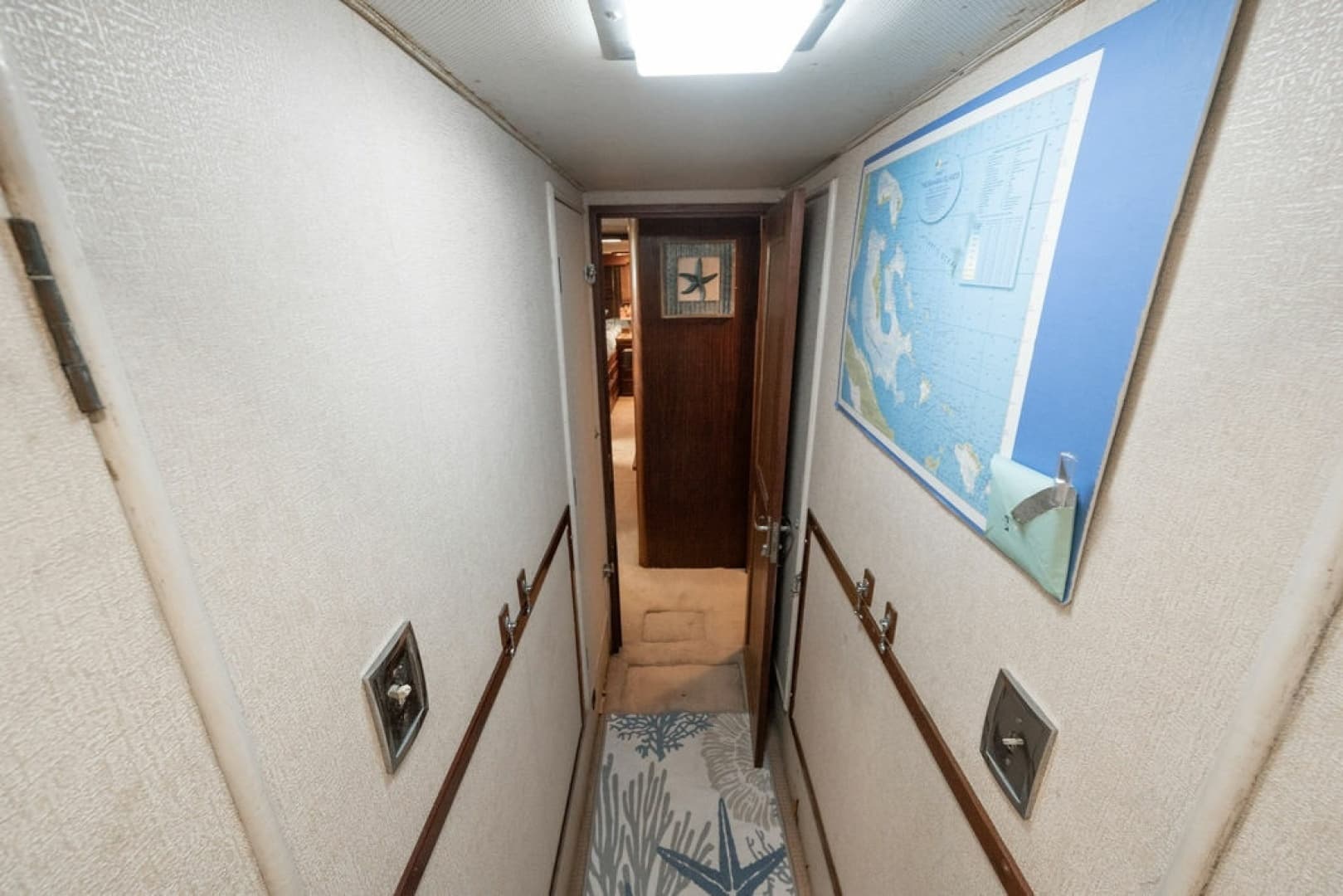 1979 Hatteras Yacht Fish - Image 39