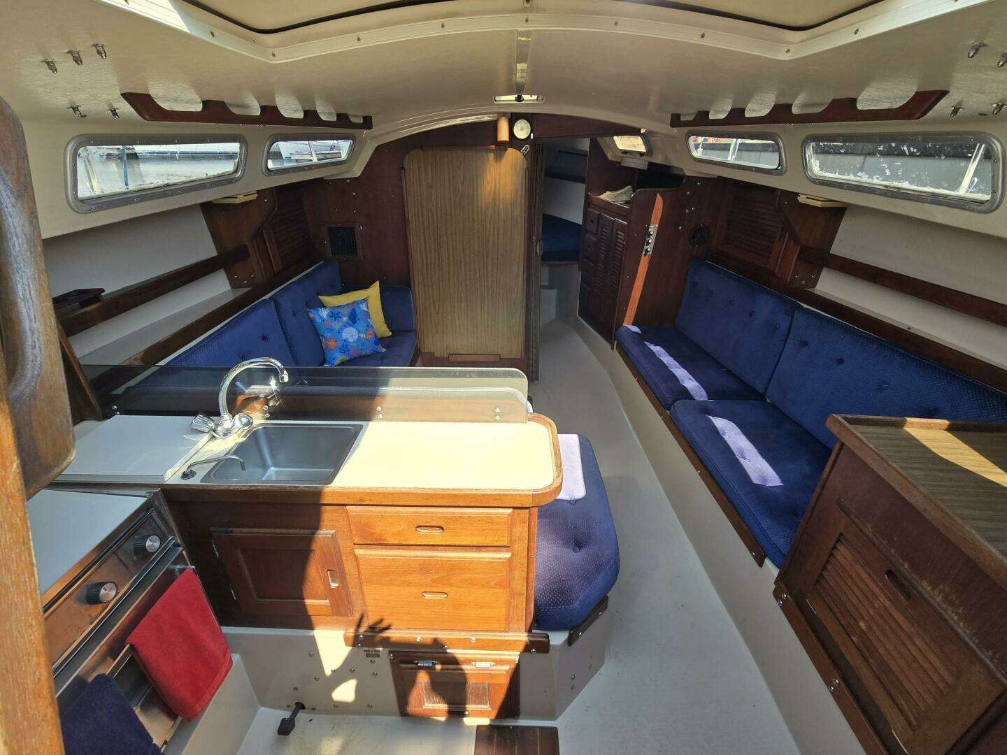 1986 Catalina Tall Rig - Image 21
