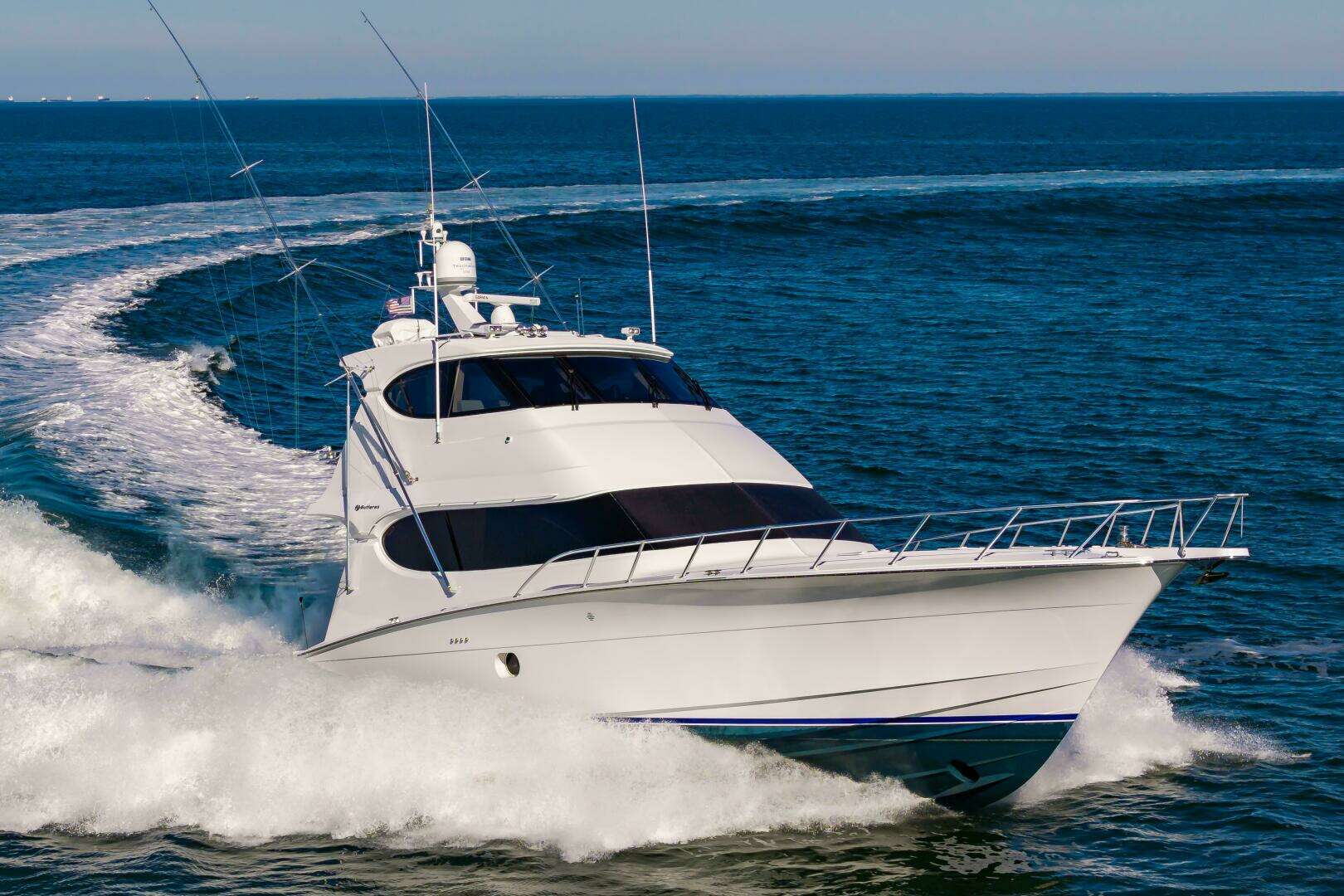 2008 Hatteras 64 Enclosed Bridge - Image 9