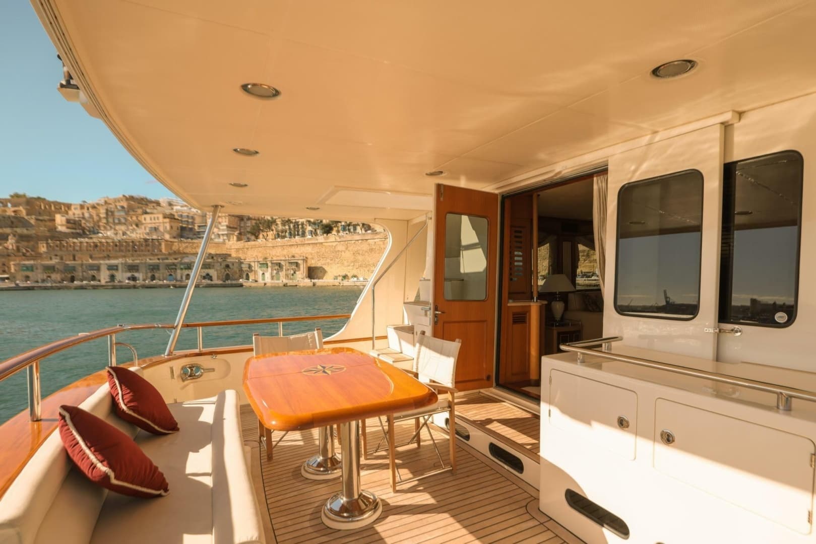 2010 Marlow Explorer 72E-CB - Image 3