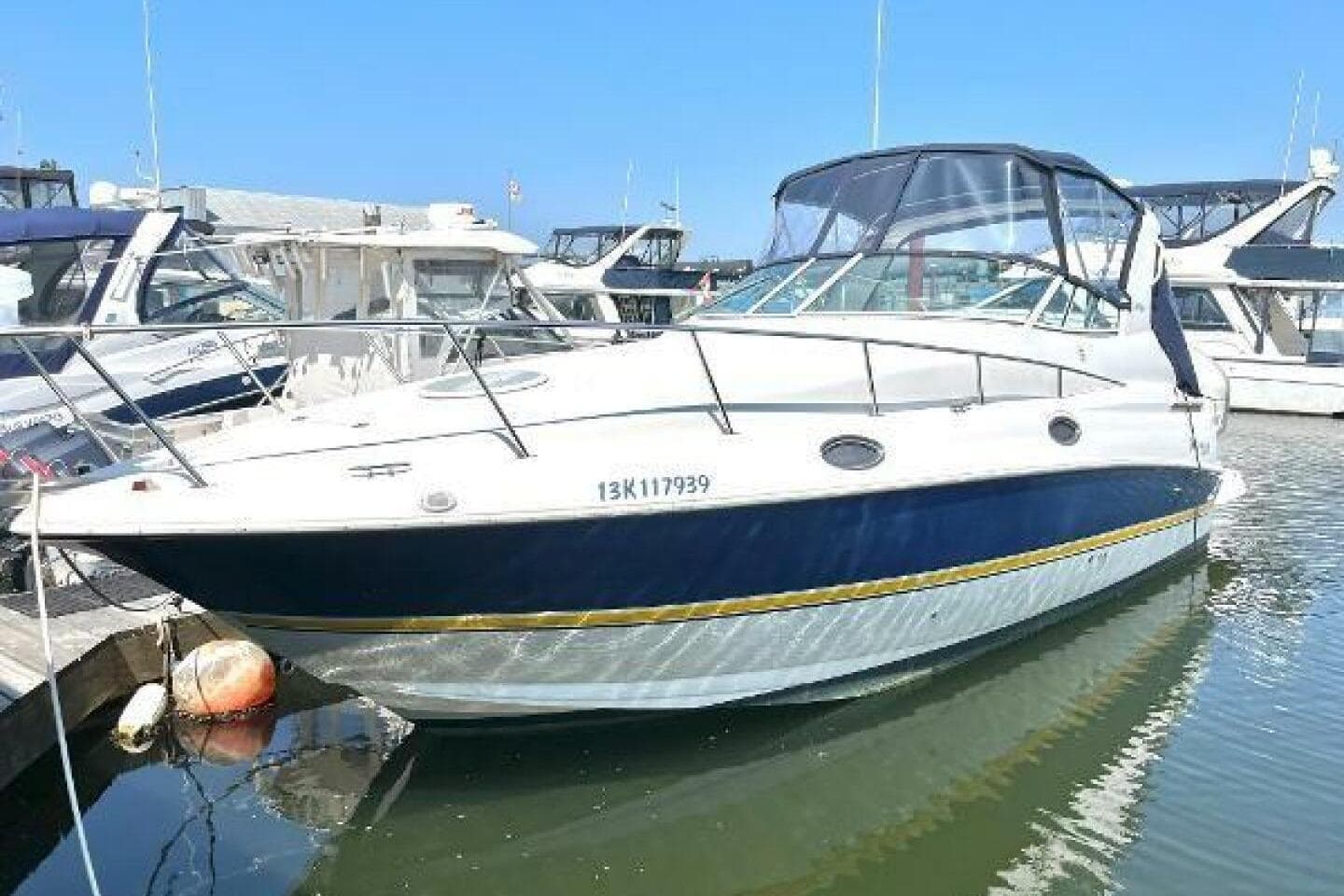 2004 Cruisers Yachts 280 CXi Express