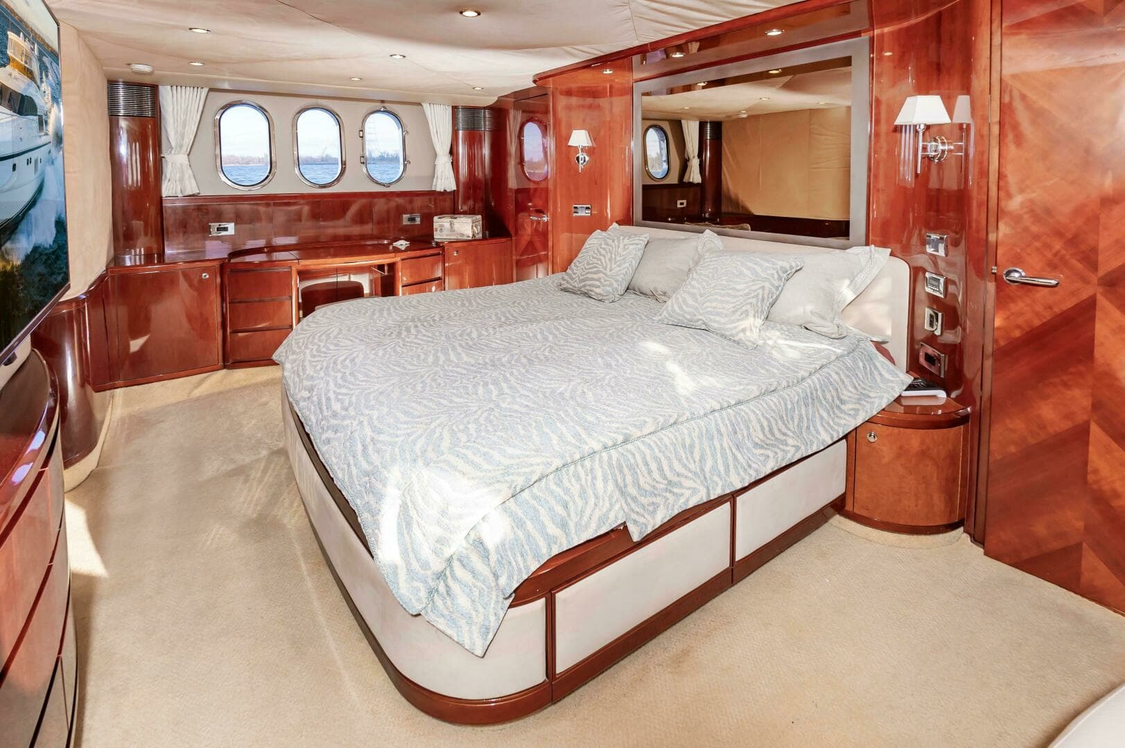 2006 Princess 75 - Image 66