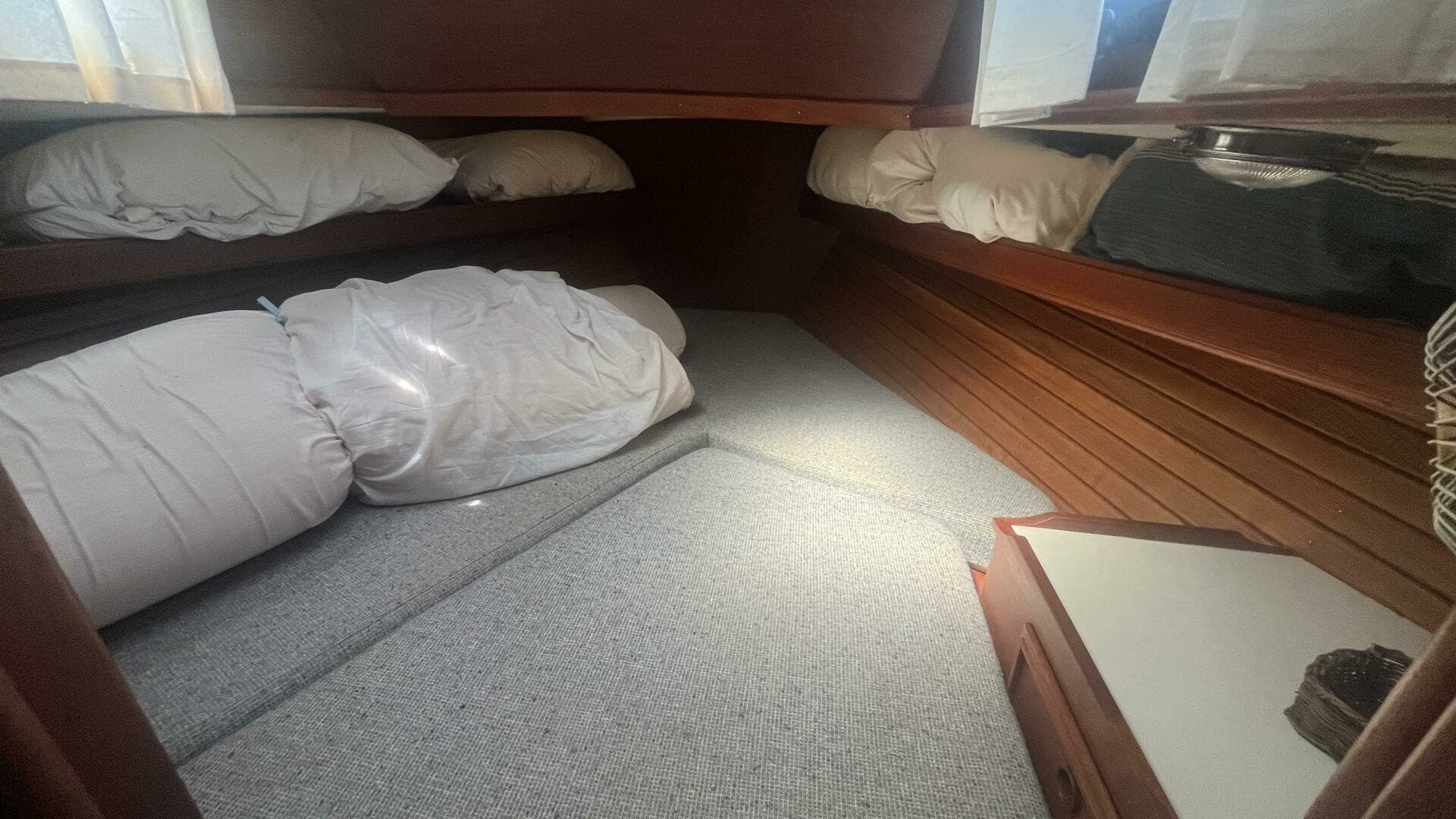 1981 Cape Dory — - Image 24