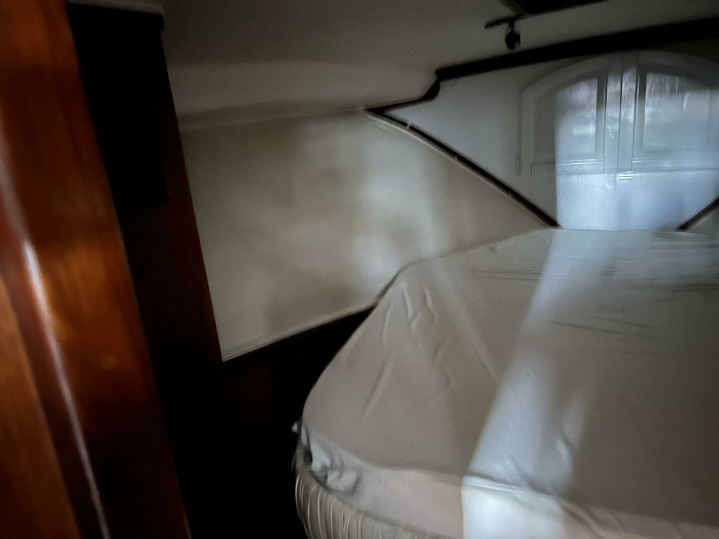 1987 Californian 42 Motor Yacht - Image 12