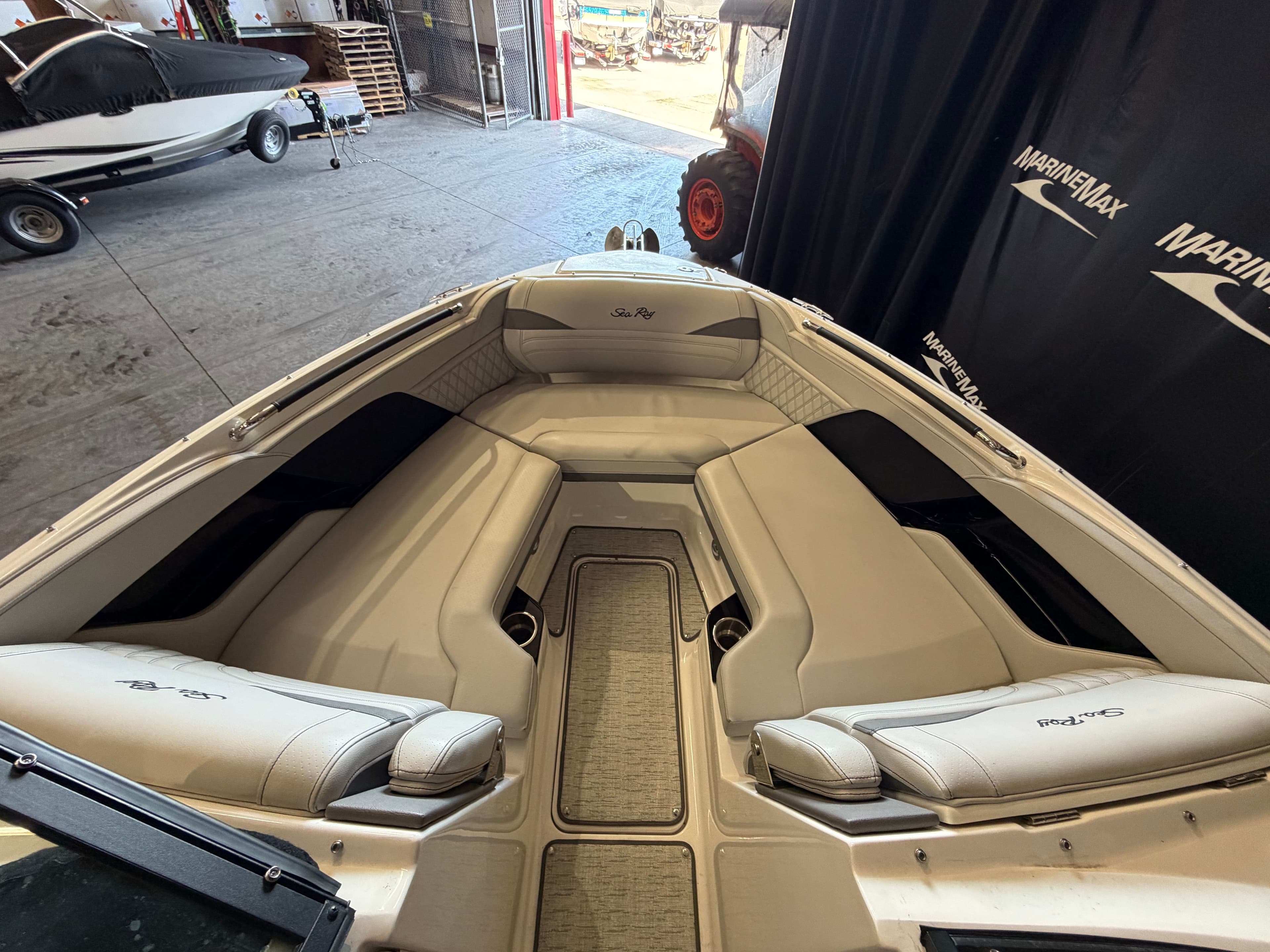 2024 Sea Ray SLX 260 - 48