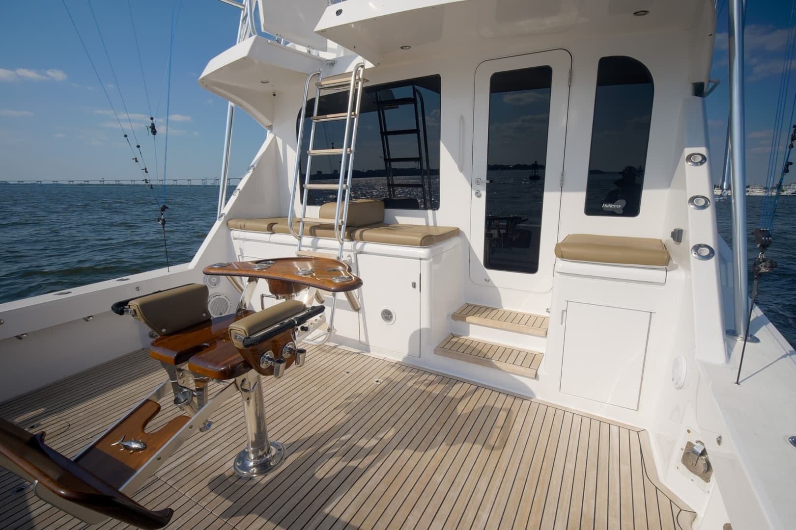 2002 Hatteras 60 Convertible - Image 18