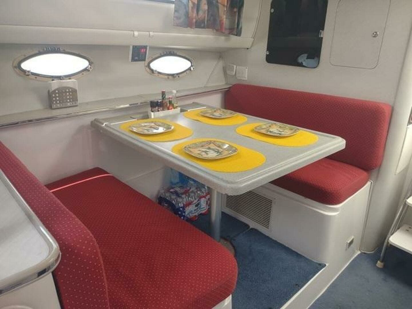 1996 Wellcraft 3300 Coastal - Image 39