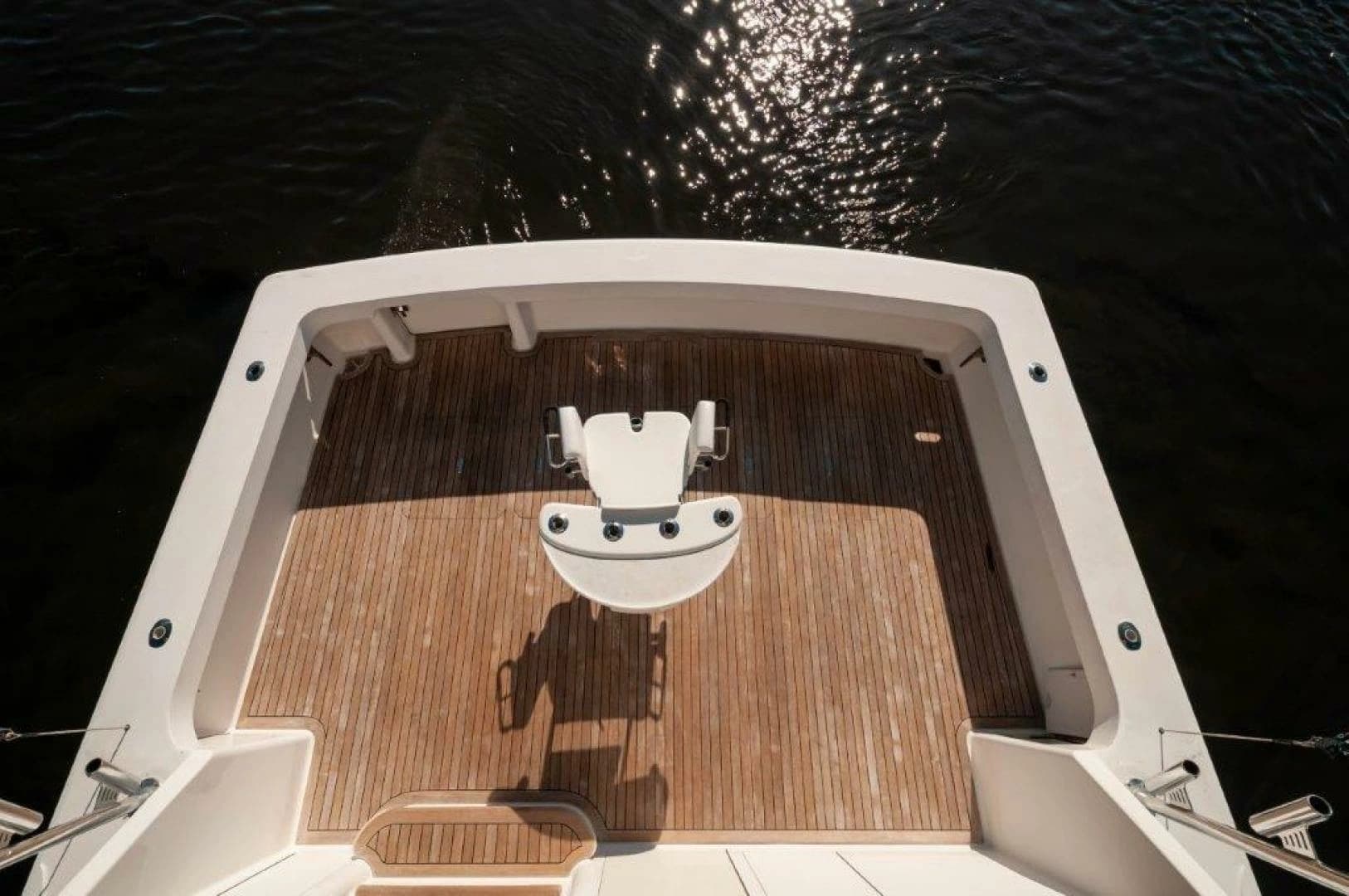 2001 Viking 61 Convertible - Image 41