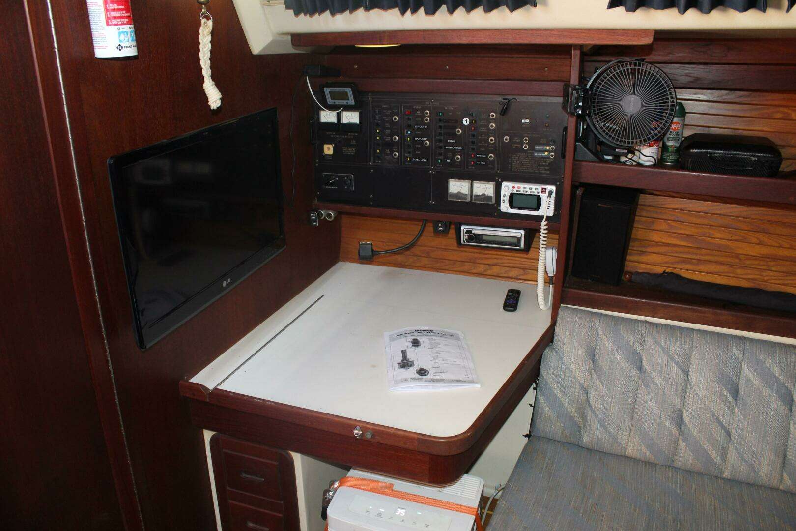 1990 Catalina 42 - Image 16