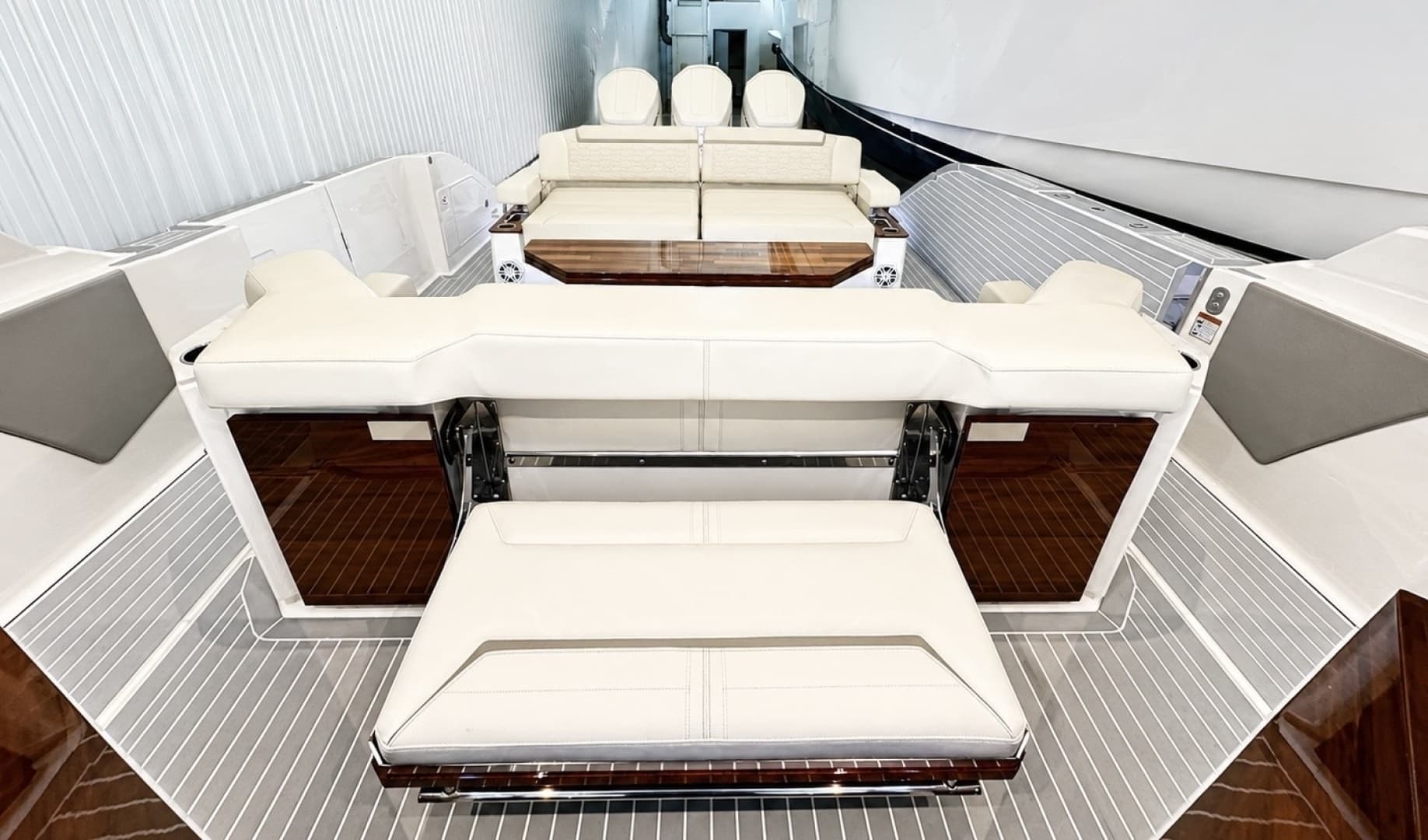 2023 Tiara Yachts 48 LS - Image 12