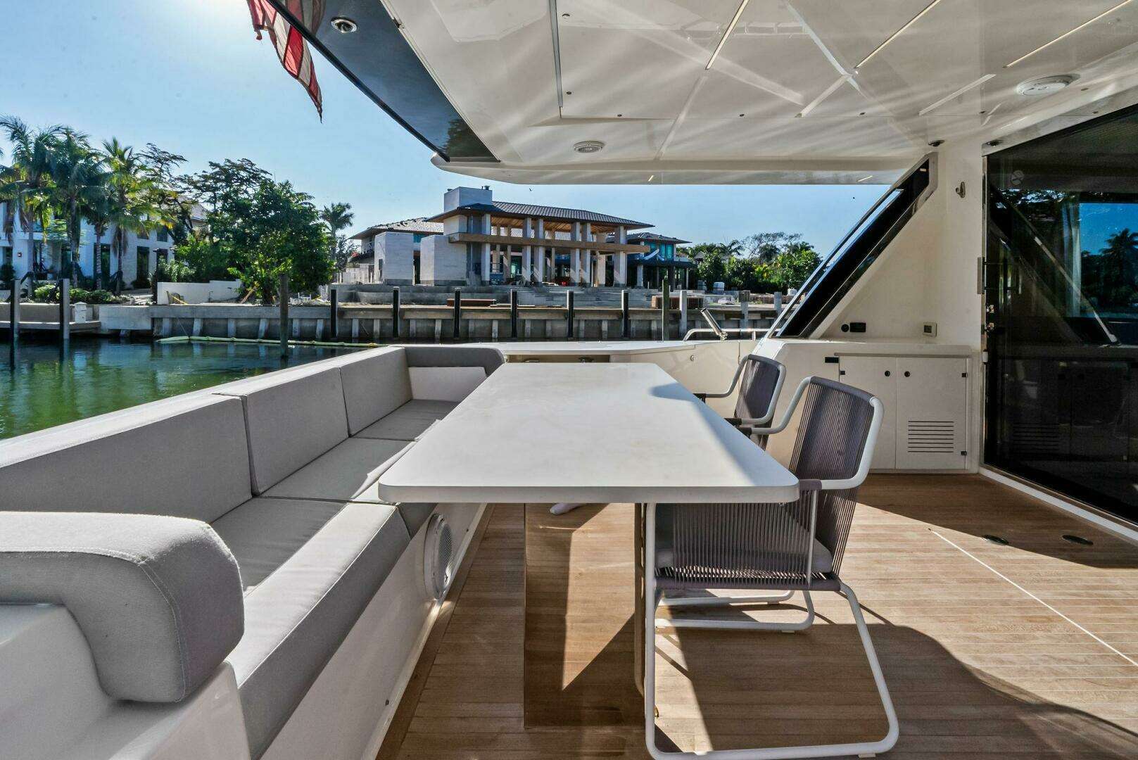2019 Ferretti Yachts 780 - Image 11