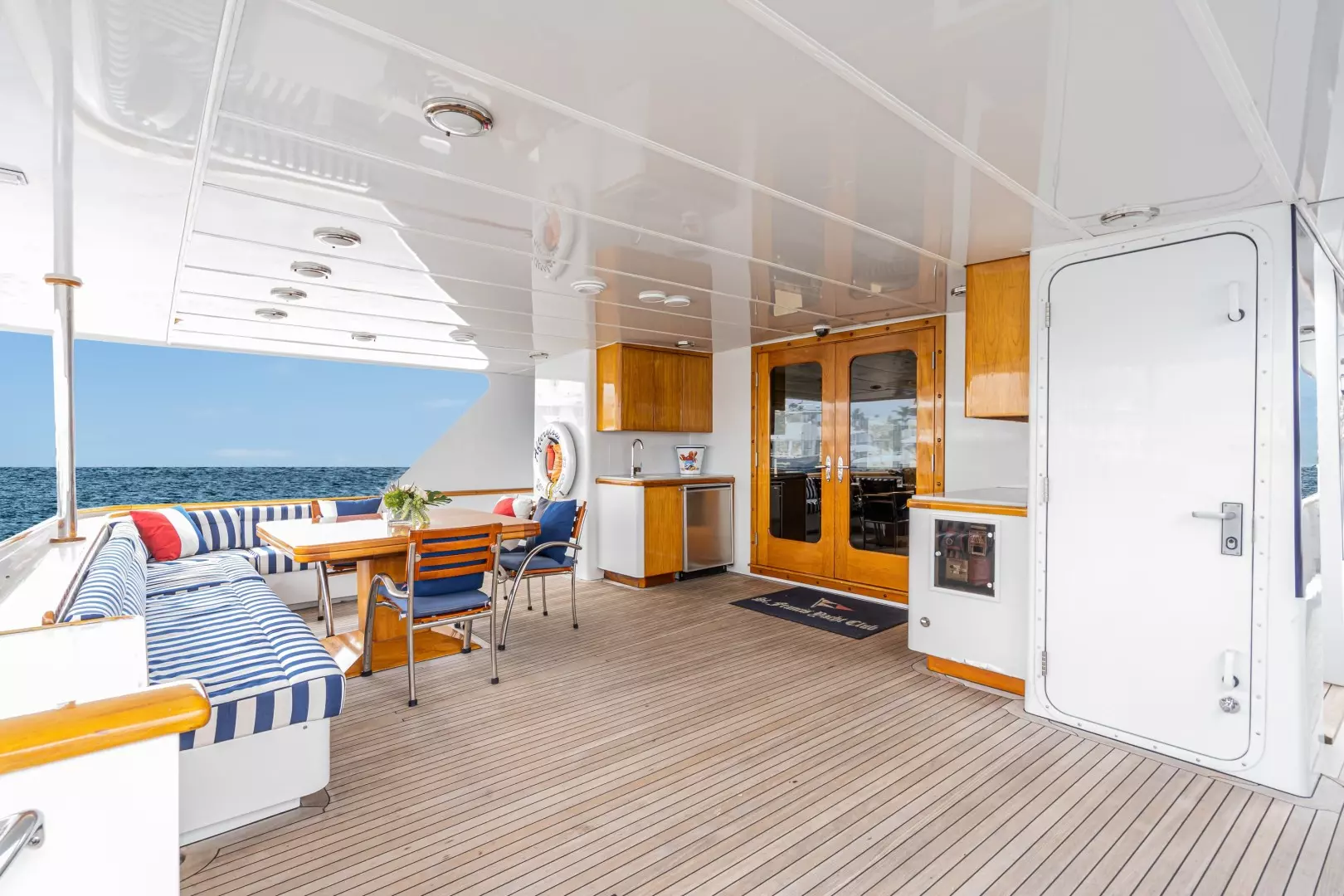 1992 Christensen Tri-Deck Motor Yacht - Image 4