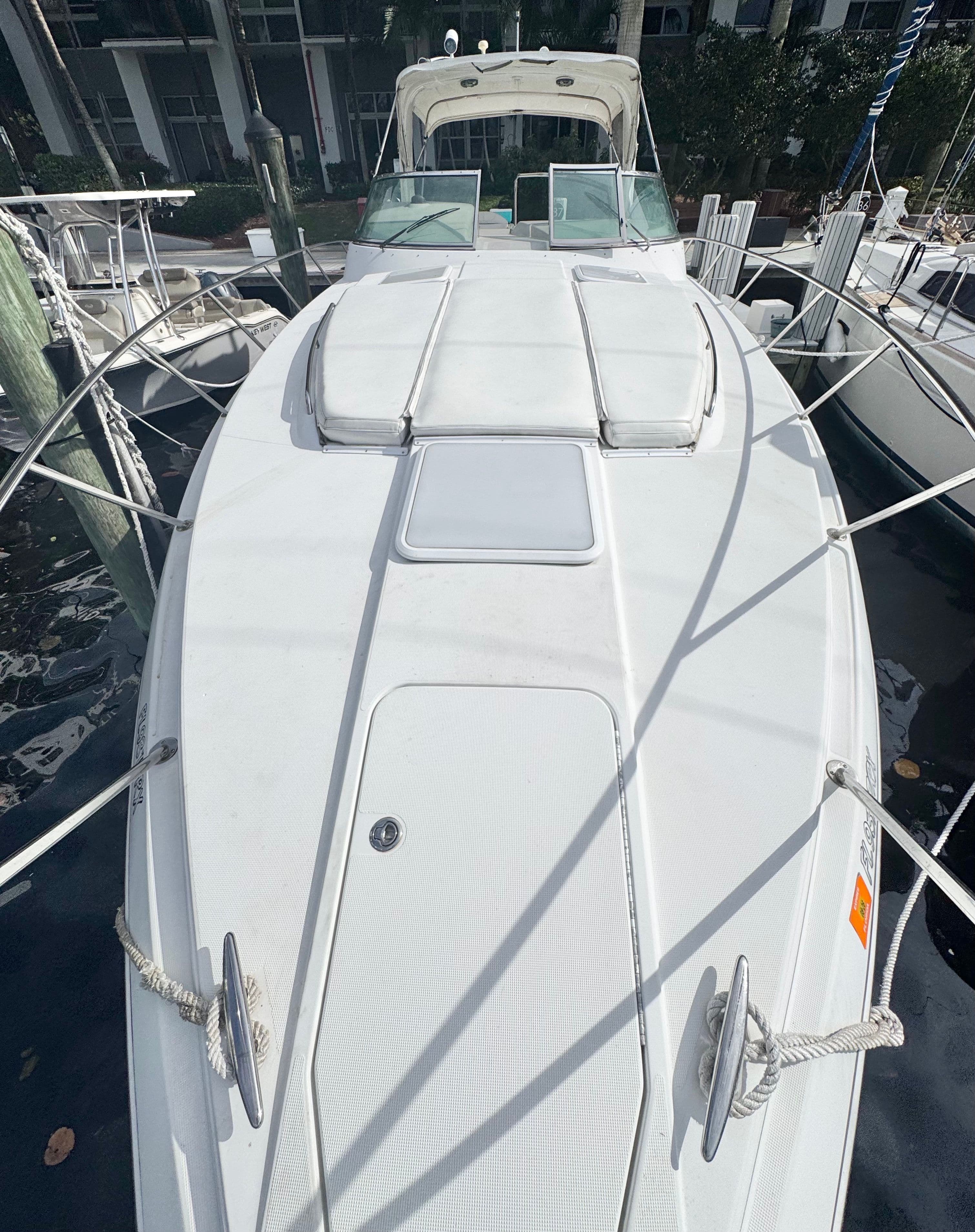 2004 Formula 37 Performance Cruiser - 40