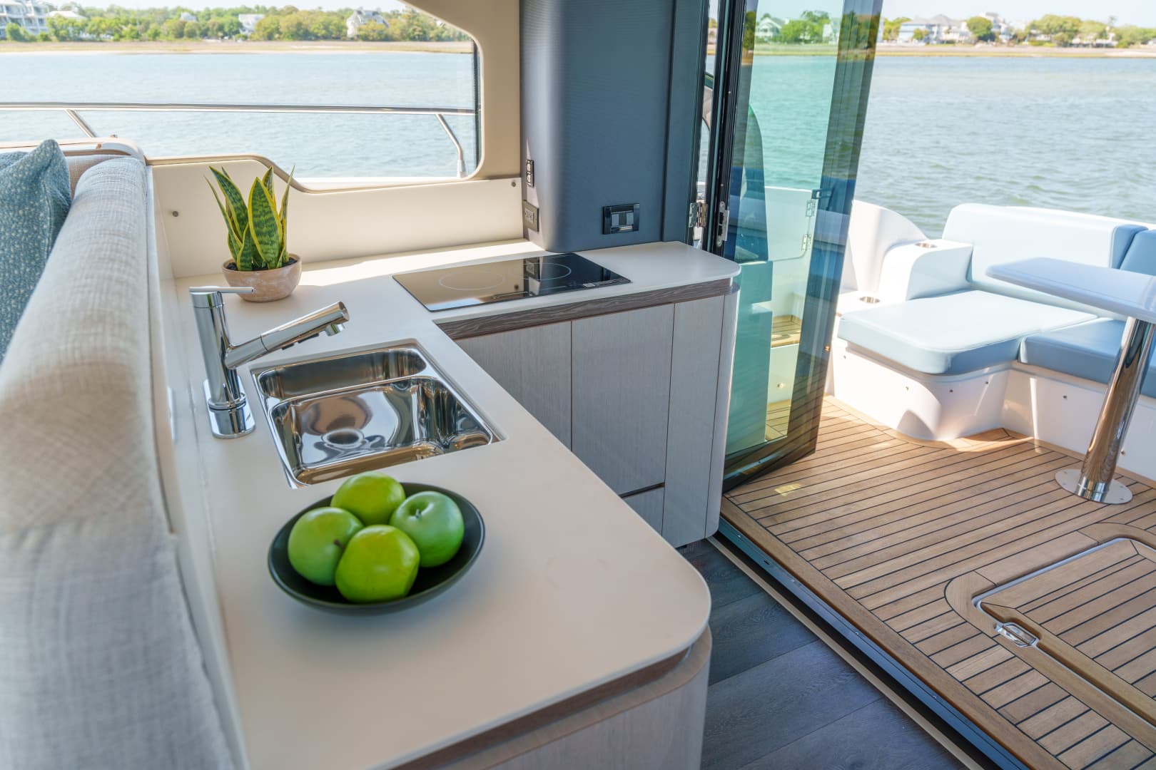 2026 Cruisers Yachts 50 FLY - Image 34