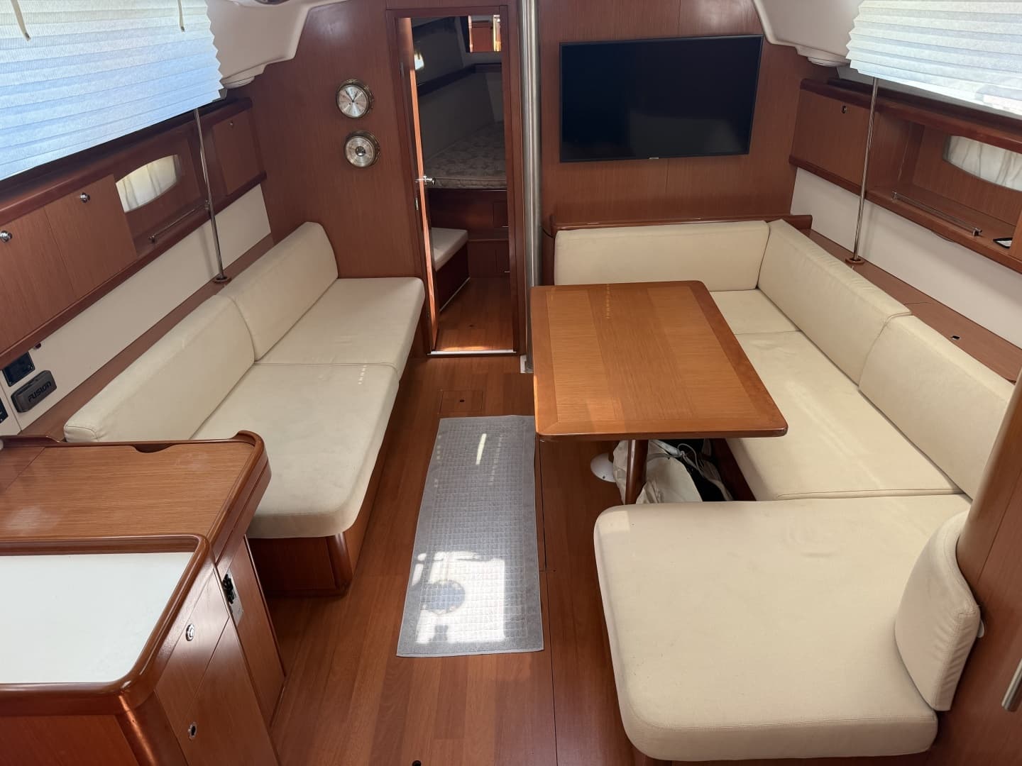 2008 Beneteau Oceanis 43 - Image 32