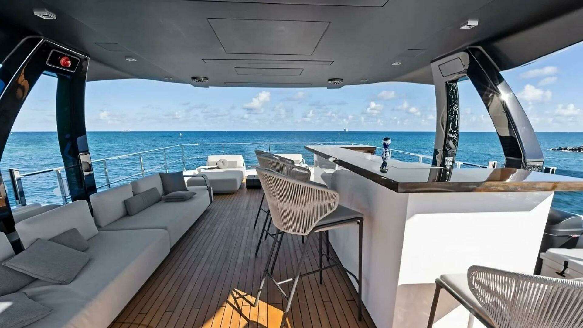 2022 Custom Line Navetta 37 - Image 4