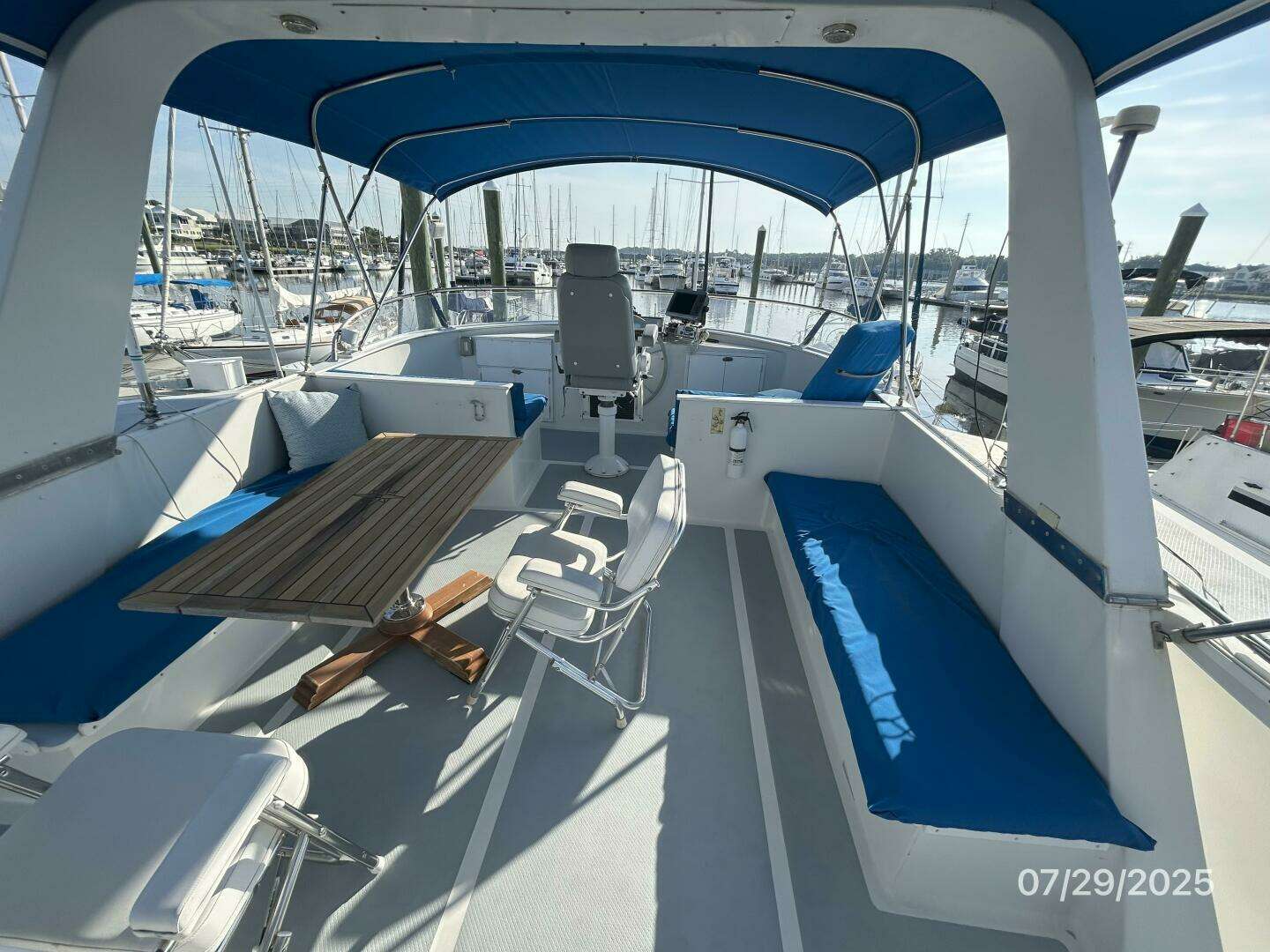 1989 DeFever Offshore Cruiser - Image 15