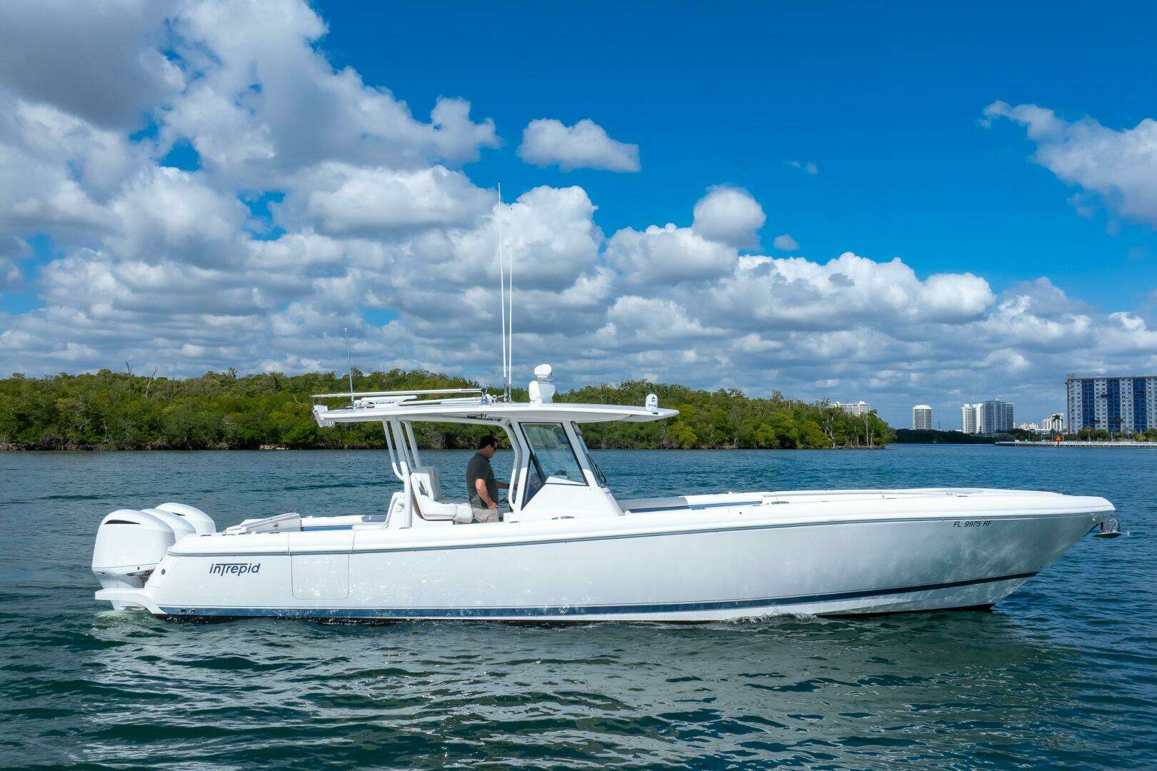 2017 Intrepid 375 Open - Image 25