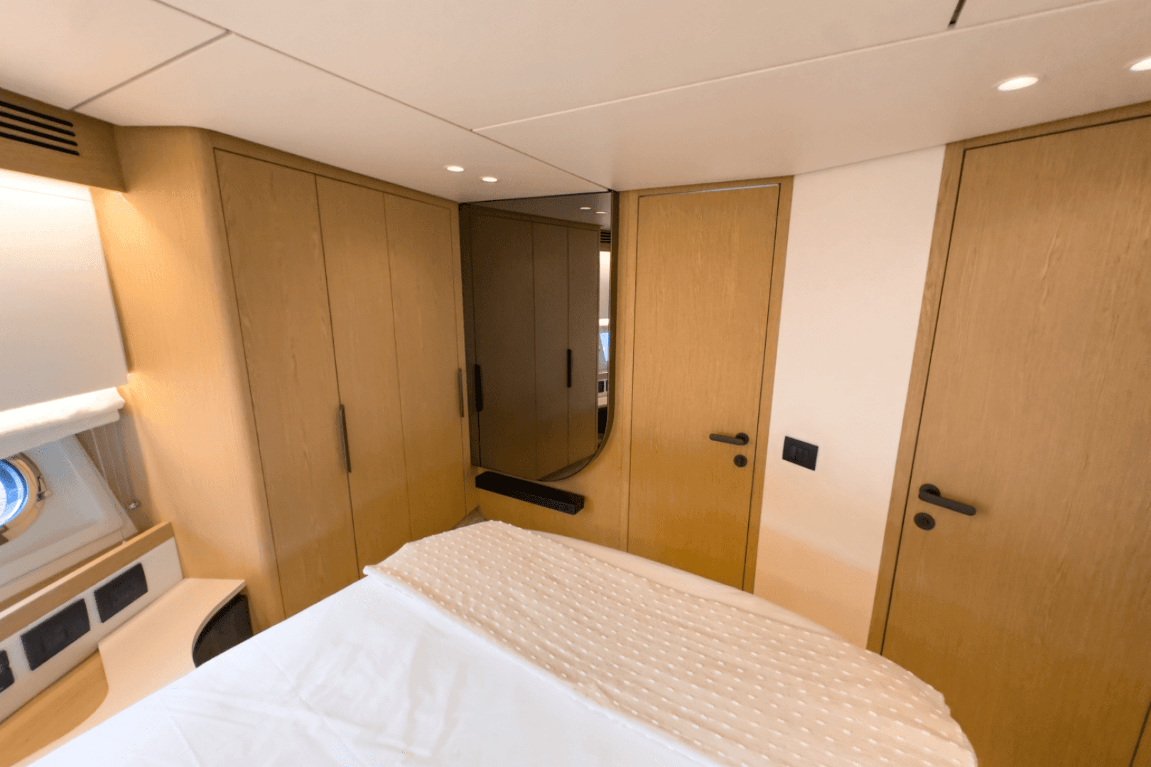 2026 Azimut Fly 62 - Image 31