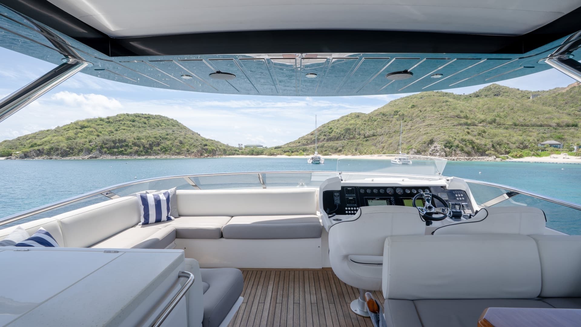 2017 Sunseeker 86 Yacht - Image 105