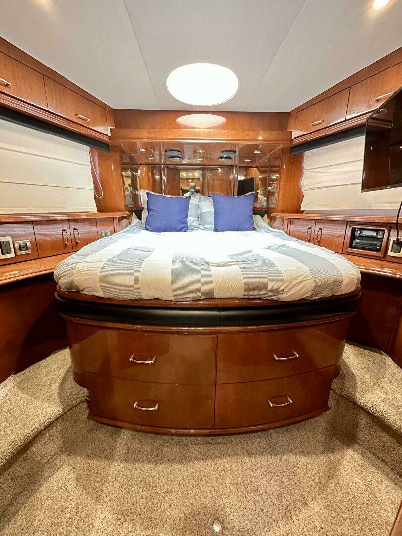 2006 Marquis 59 - Image 17