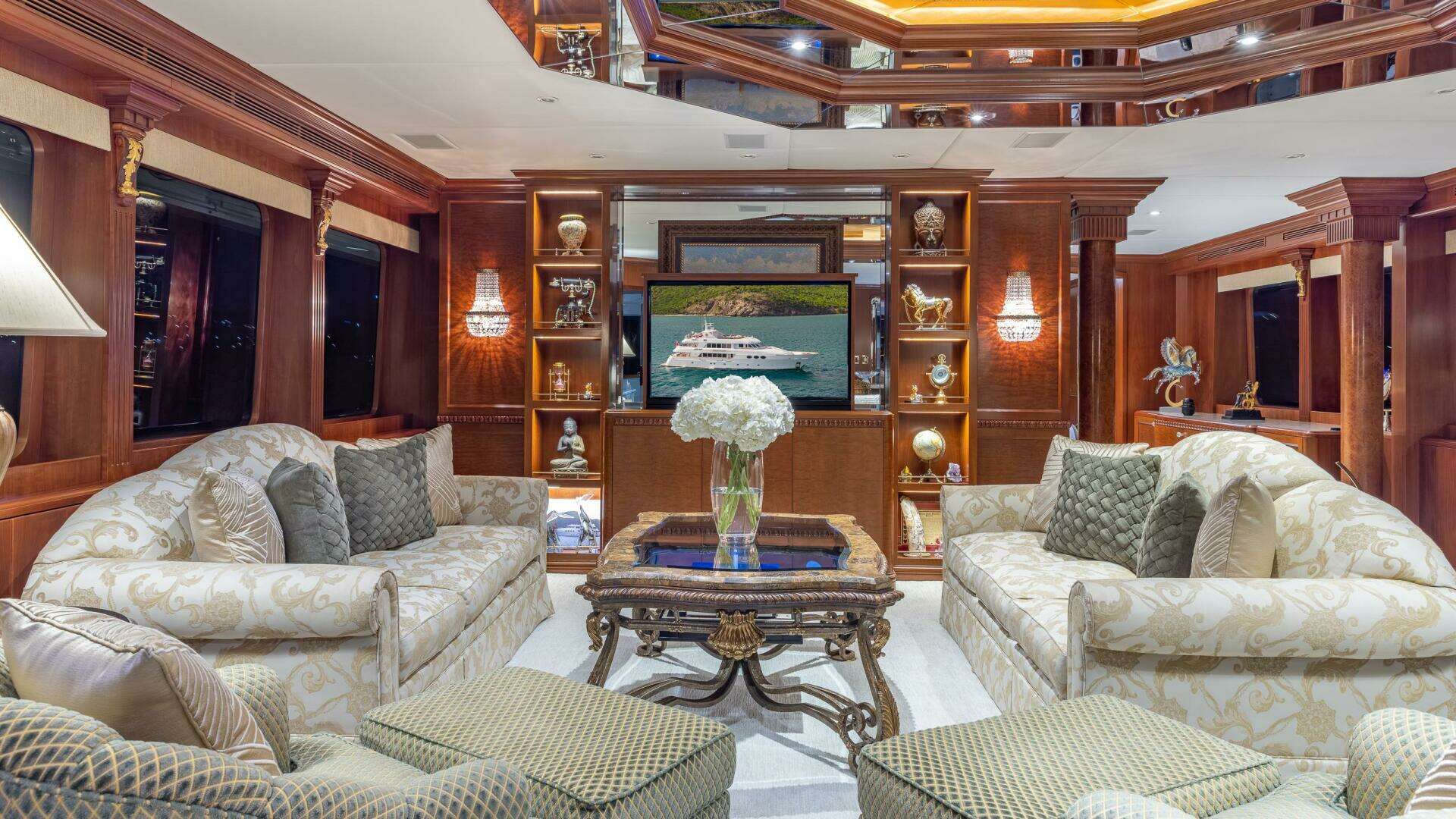 2001 Trinity Yachts Tri-Deck MY - Image 2