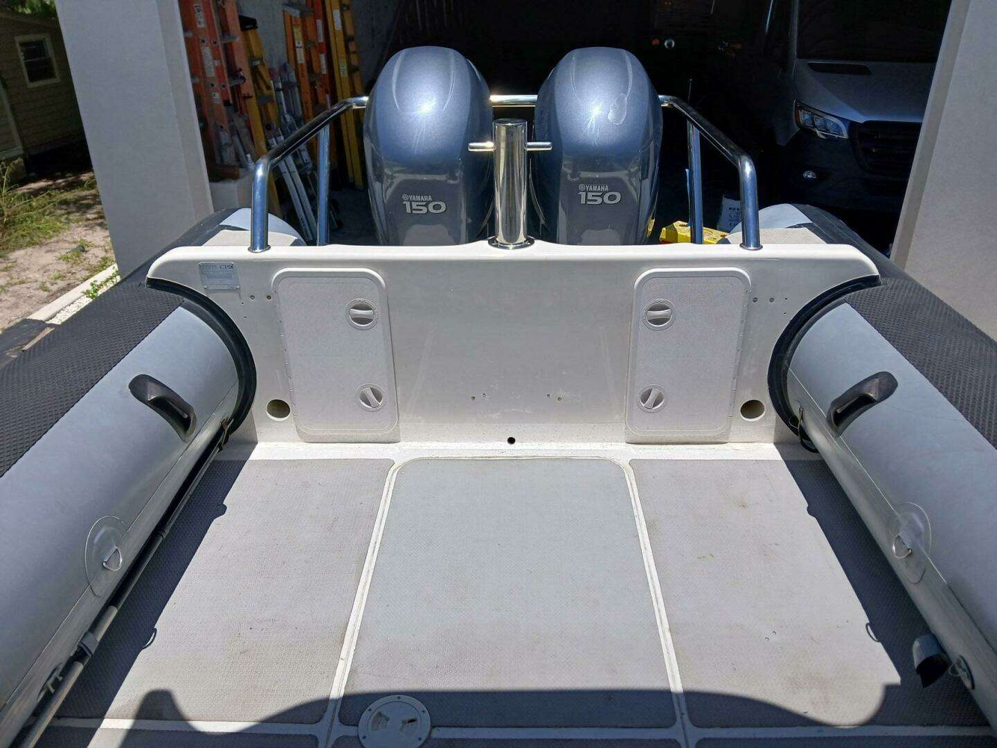 2002 Protector 28 Targa - Image 15