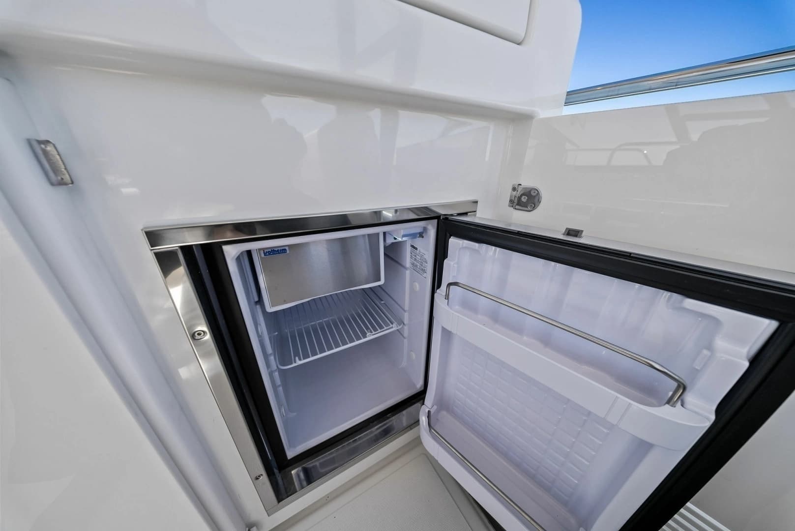 2026 Prestige F5.7 - Image 39