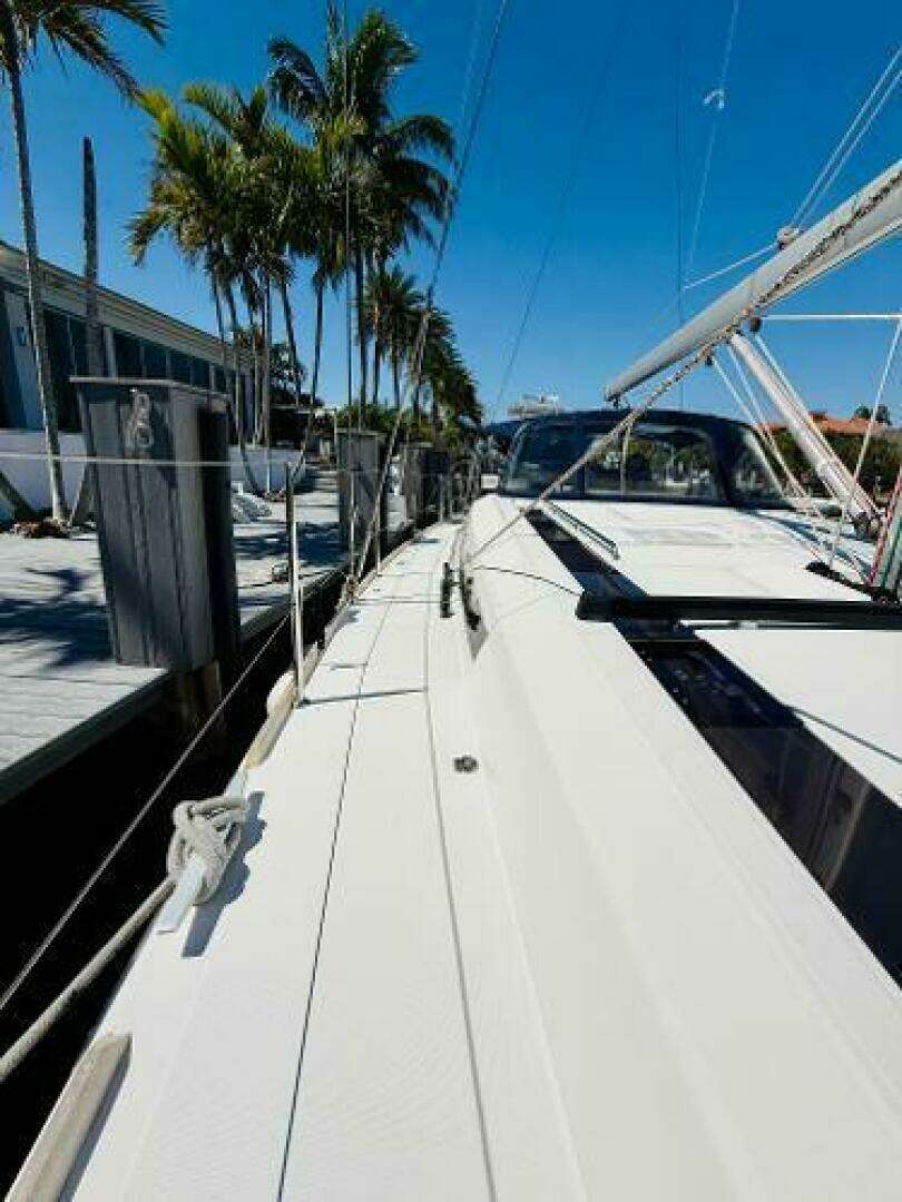 2015 Beneteau Oceanis 55 - Image 13