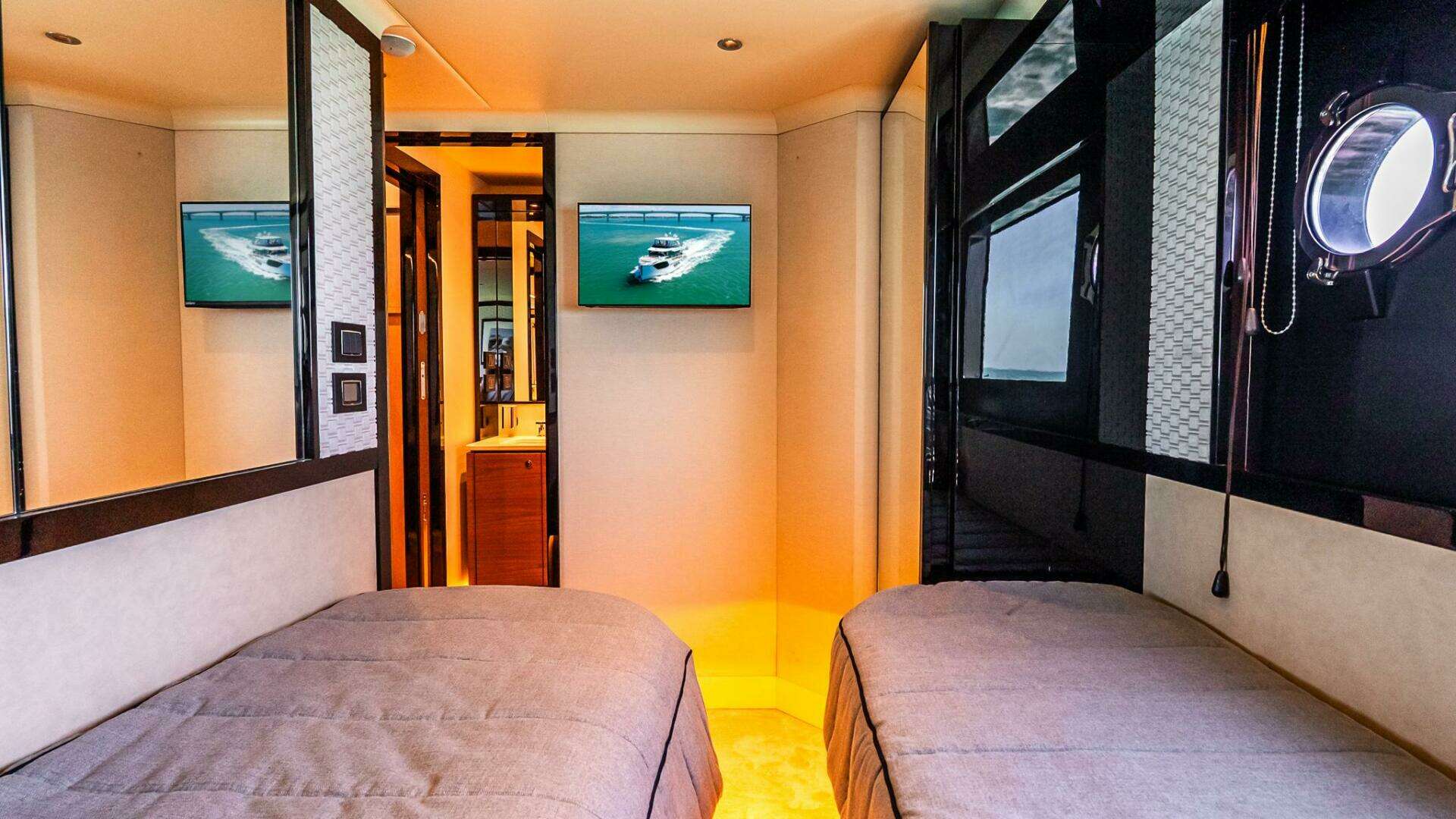 2022 Absolute 64 Navetta - Image 99