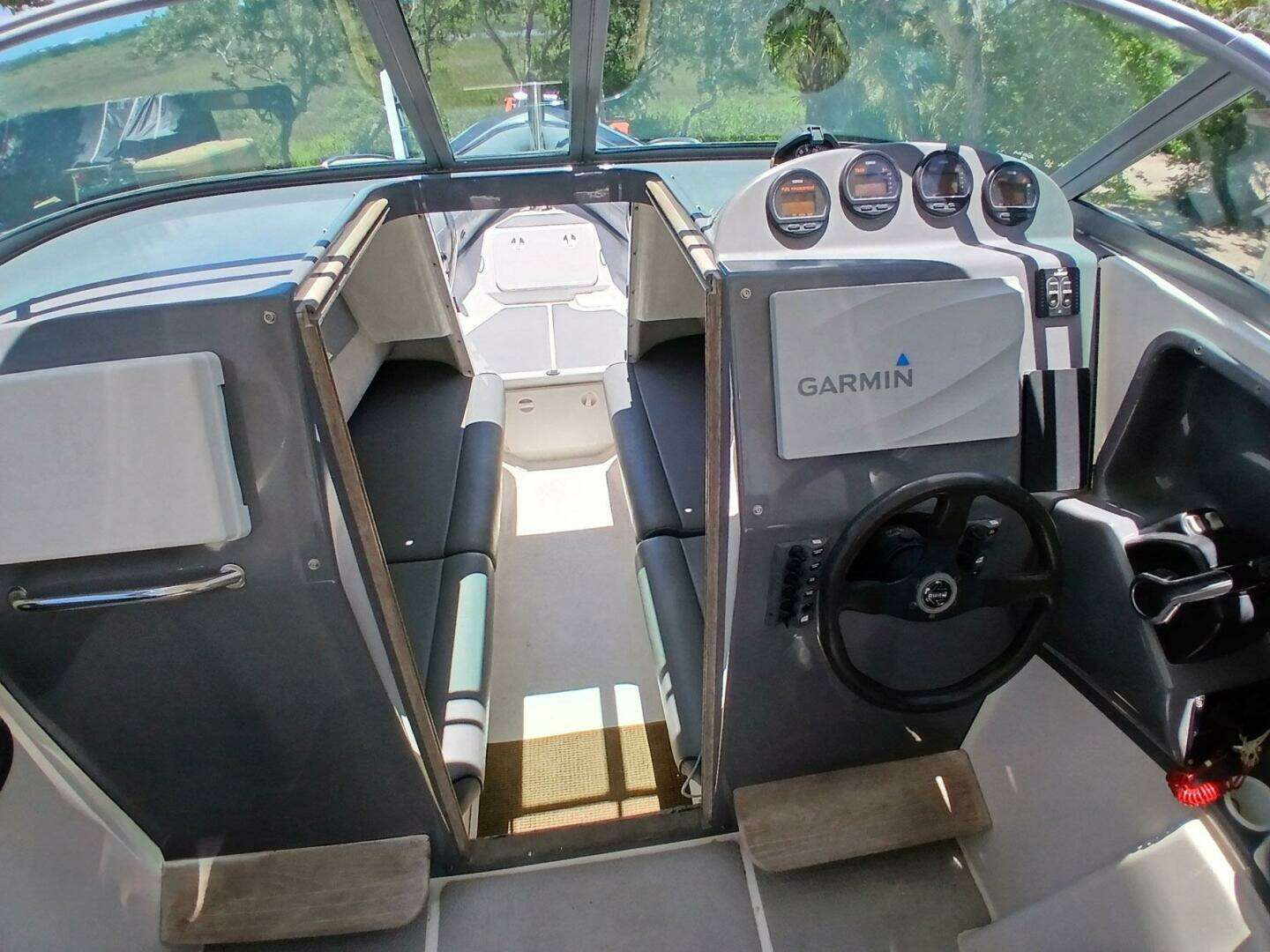2002 Protector 28 Targa - Image 10