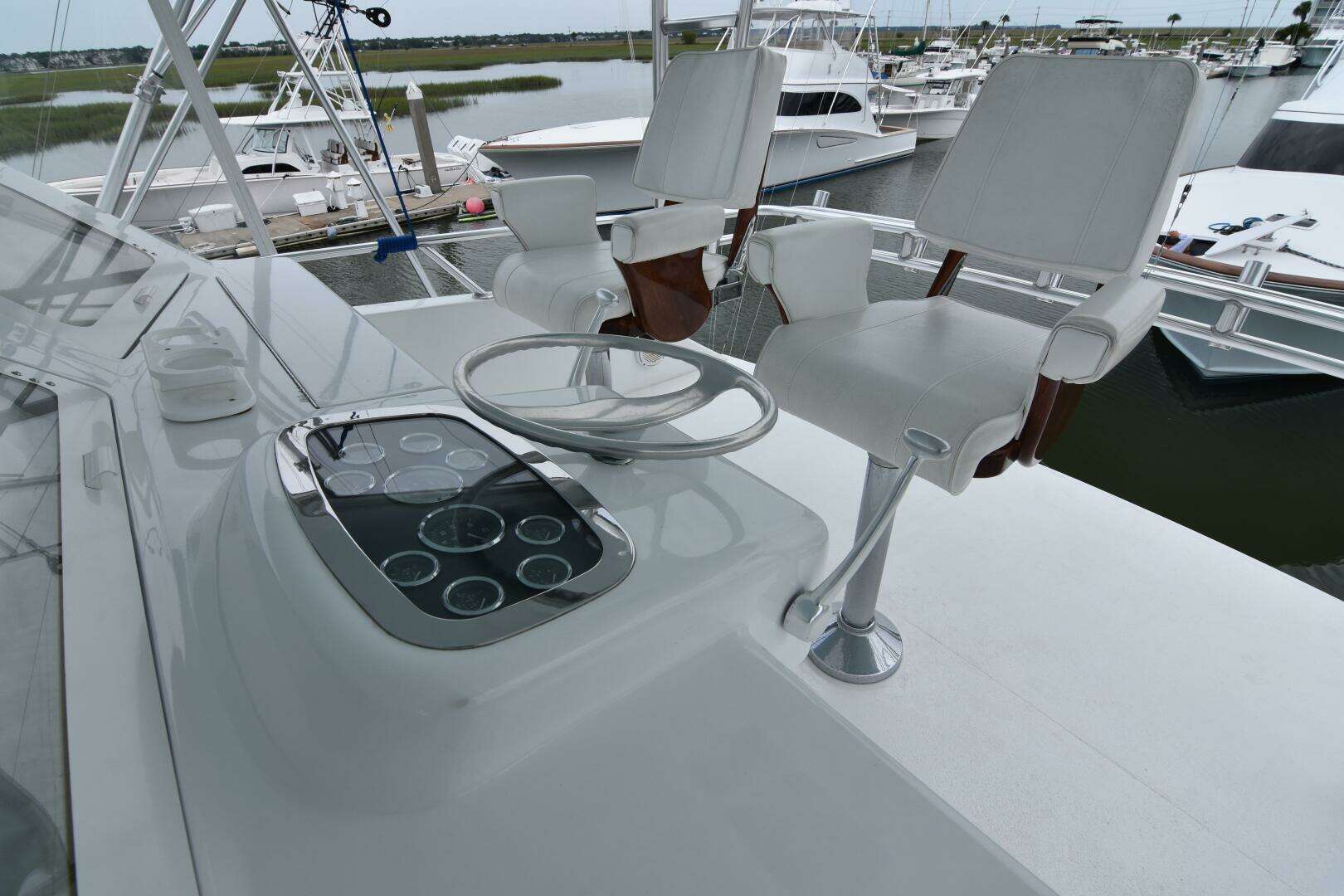 1999 Viking 58 Convertible - Image 34