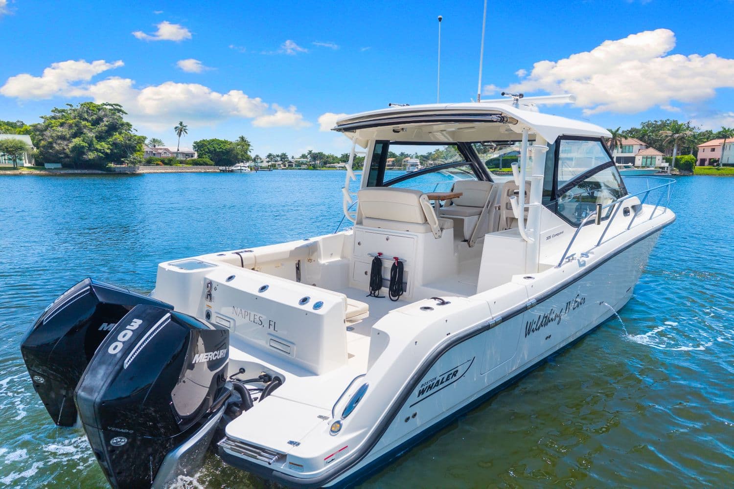 2021 Boston Whaler 325 Conquest - 8